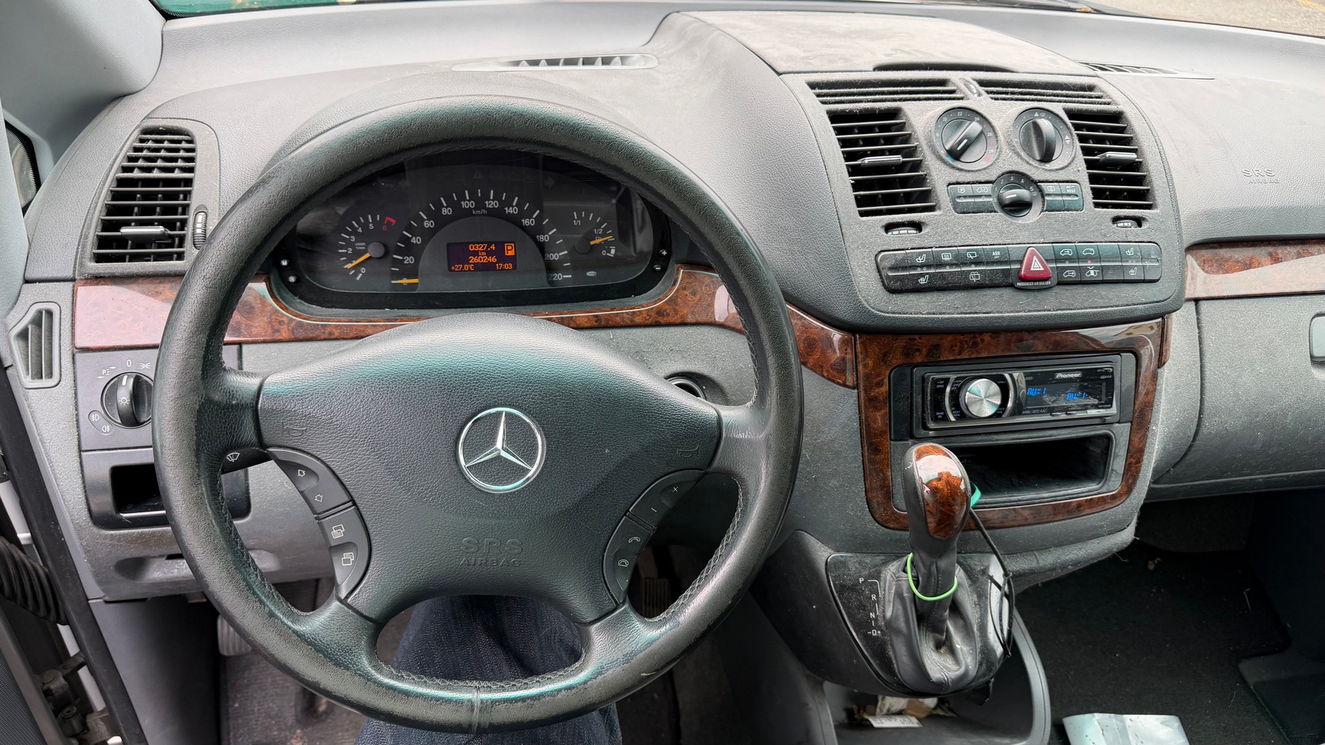 MERCEDES-BENZ Viano 3.0 Ambiente EL Automat-image-8