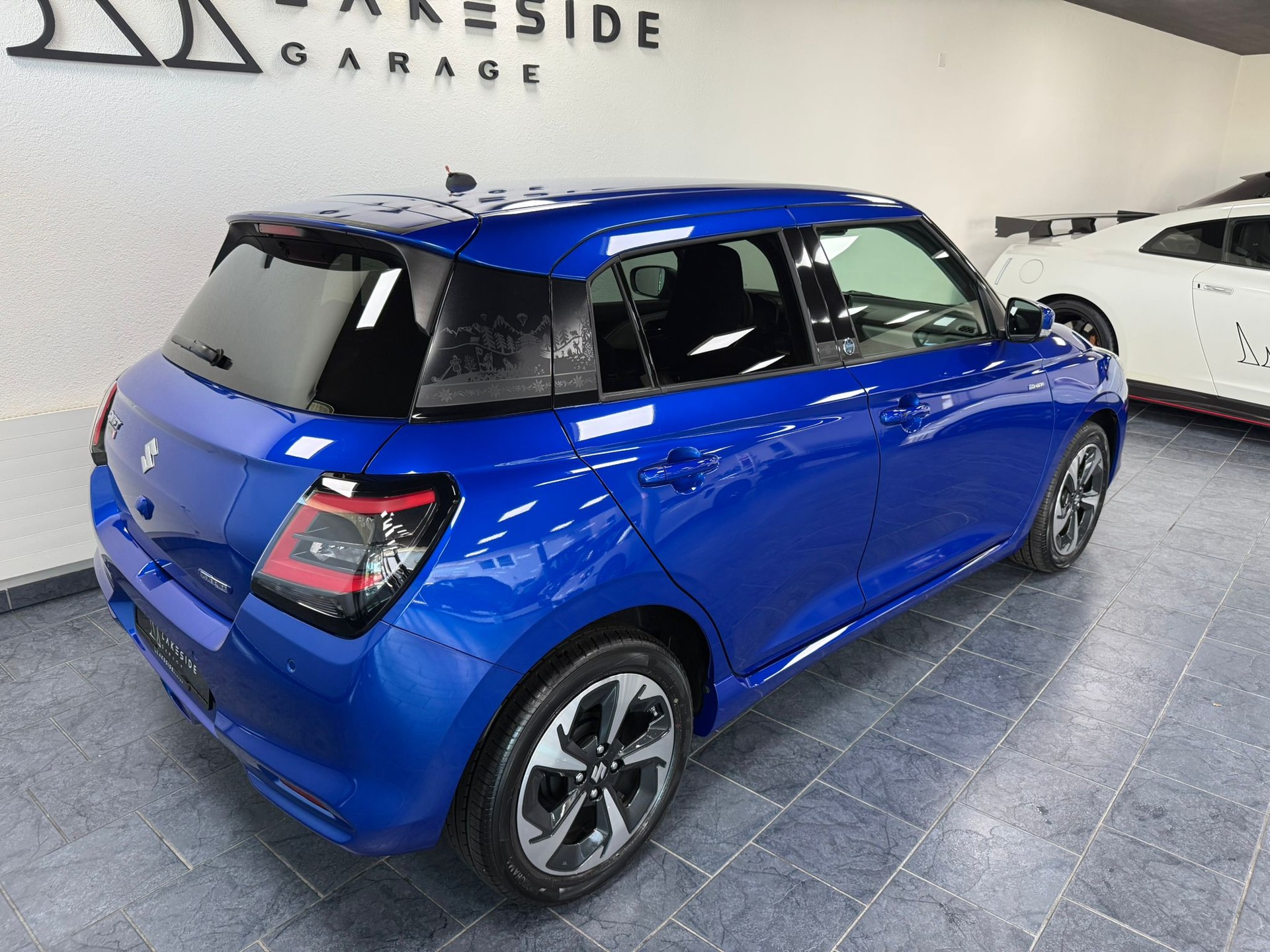 SUZUKI Swift 1.2 Tradizio Top Hybrid CVT-showroom-element-3