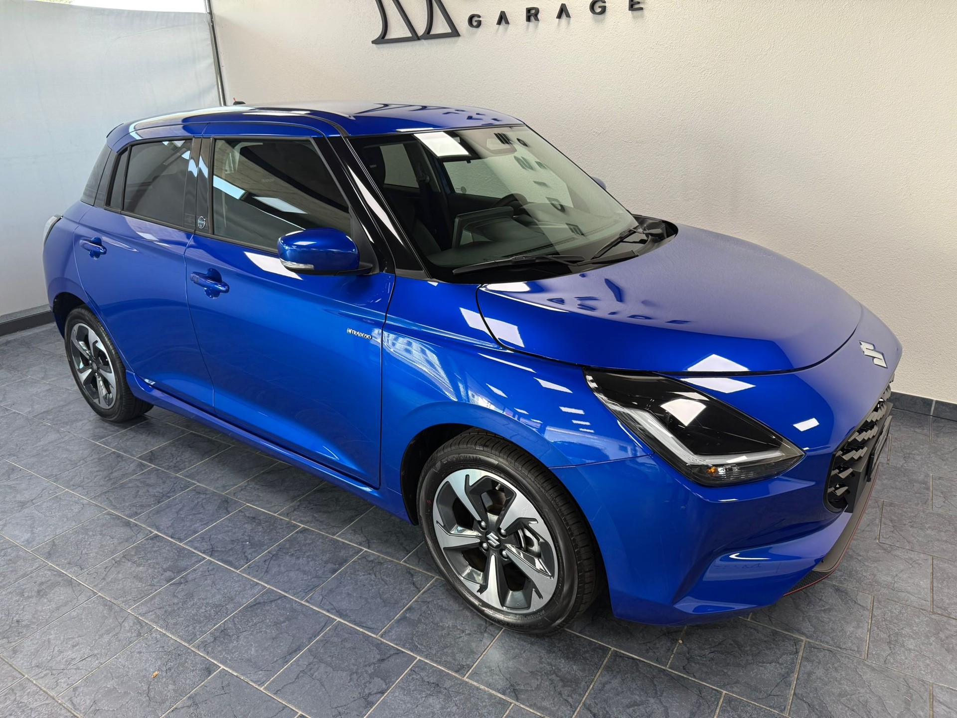SUZUKI Swift 1.2 Tradizio Top Hybrid CVT-showroom-element-2