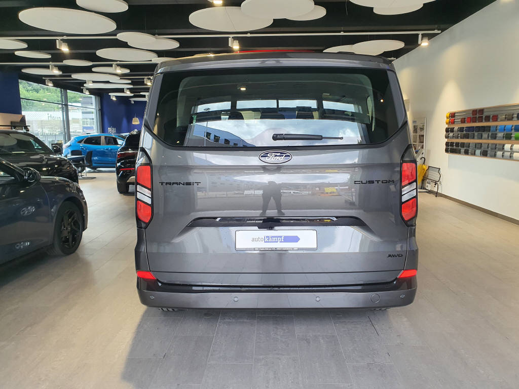 FORD Transit Custombi 320 L1 2.0 EcoBlue 170 Limited 4x4-image-5