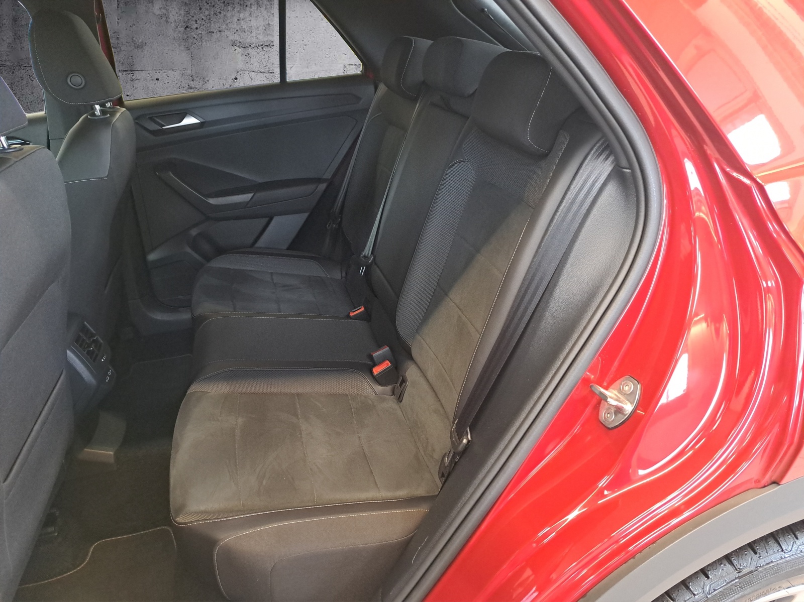 VW T-Roc 1.5 TSI R-Line DSG-image-15