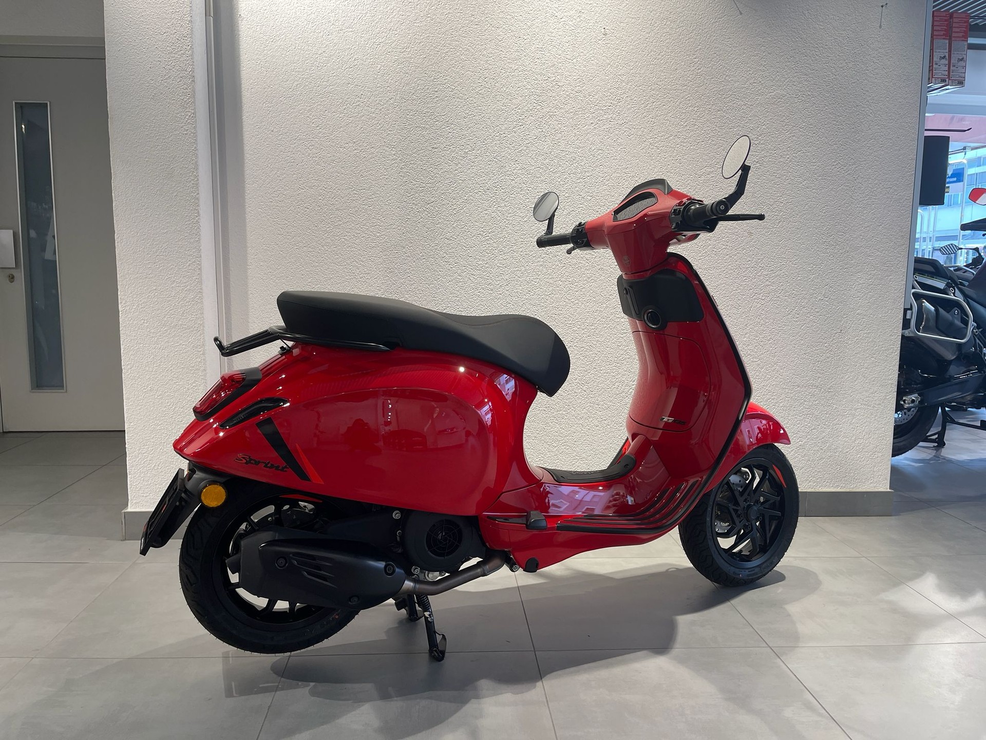 PIAGGIO Vespa 125 Sprint 3V Sport ABS-image-4