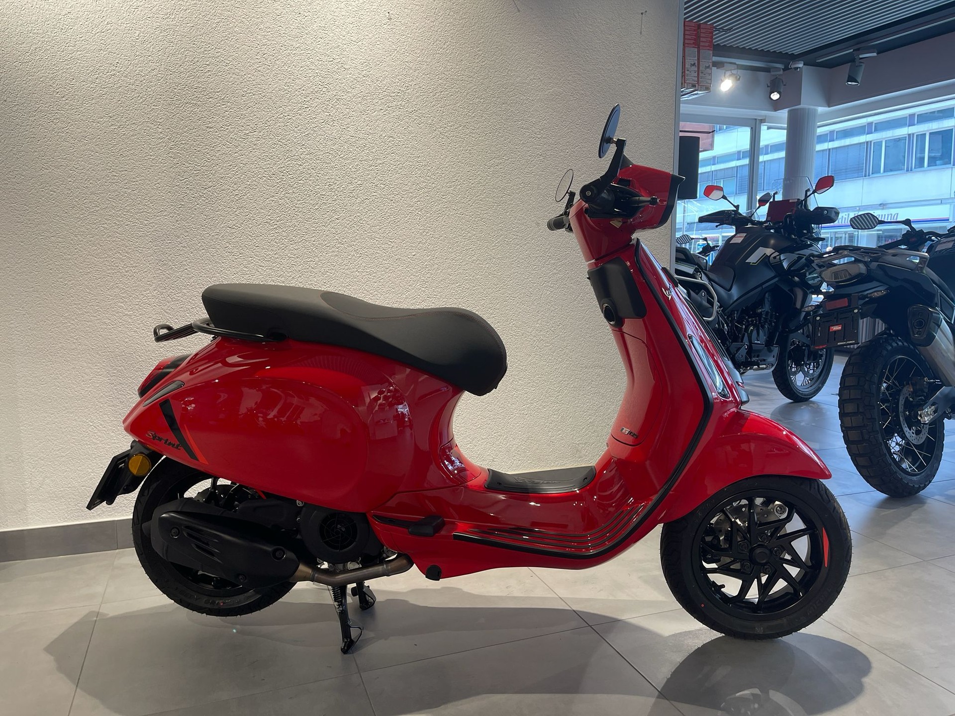 PIAGGIO Vespa 125 Sprint 3V Sport ABS-image-6