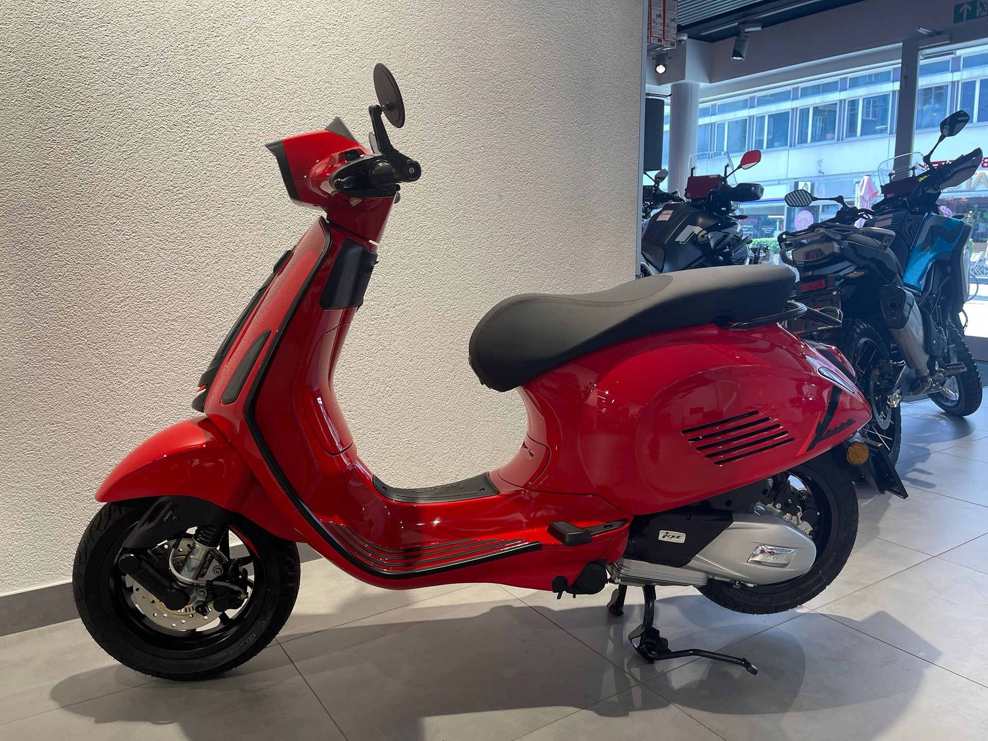 PIAGGIO Vespa 125 Sprint 3V Sport ABS-image-12