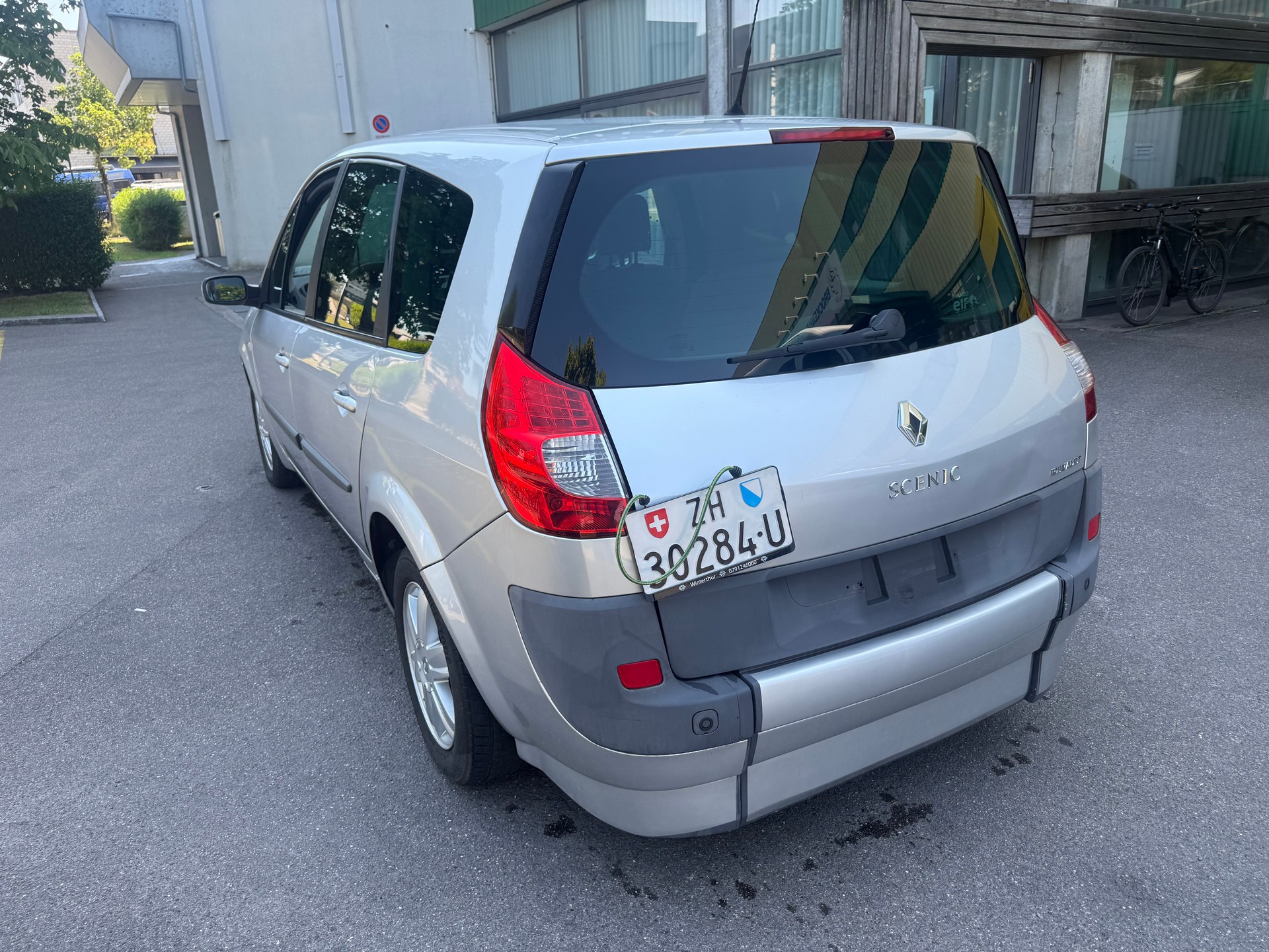 RENAULT Grand Scénic 2.0 16V Dynamique-showroom-element-2