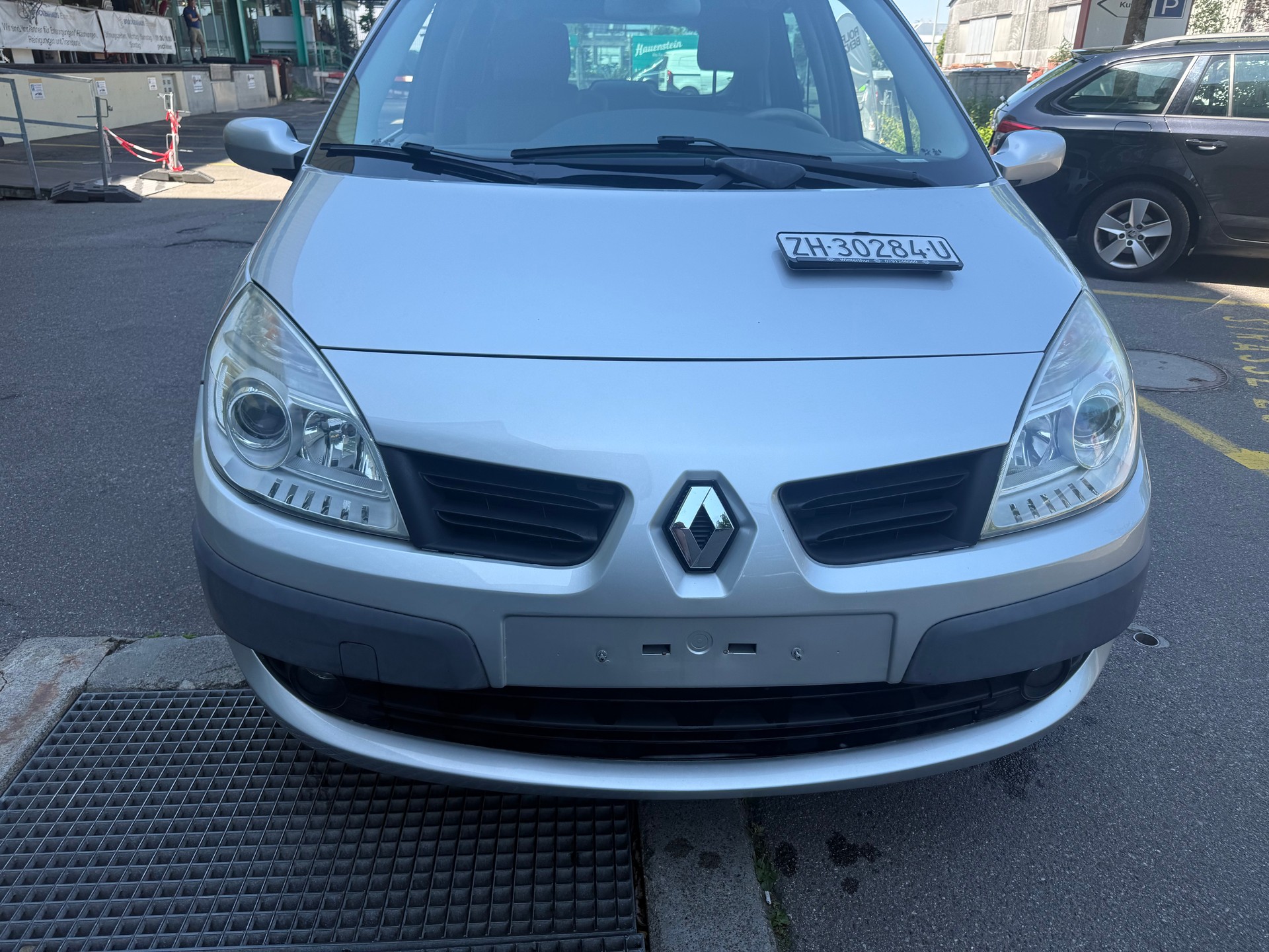 RENAULT Grand Scénic 2.0 16V Dynamique-image-7