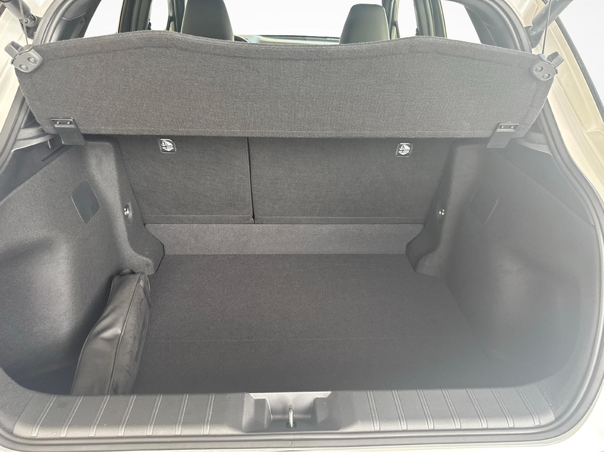 LEXUS LBX 1.5 Hybrid Relax-image-11