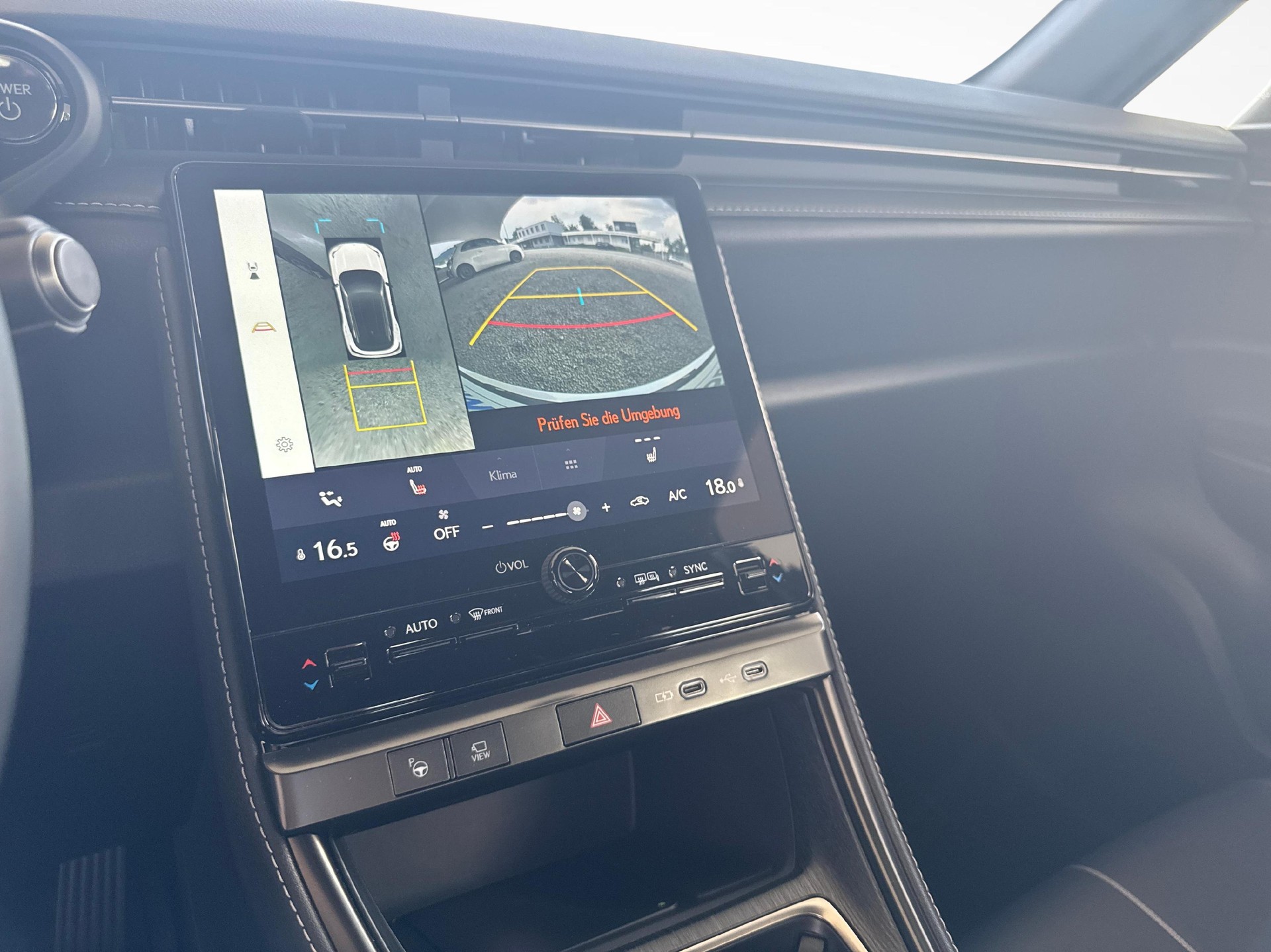 LEXUS LBX 1.5 Hybrid Relax-image-14