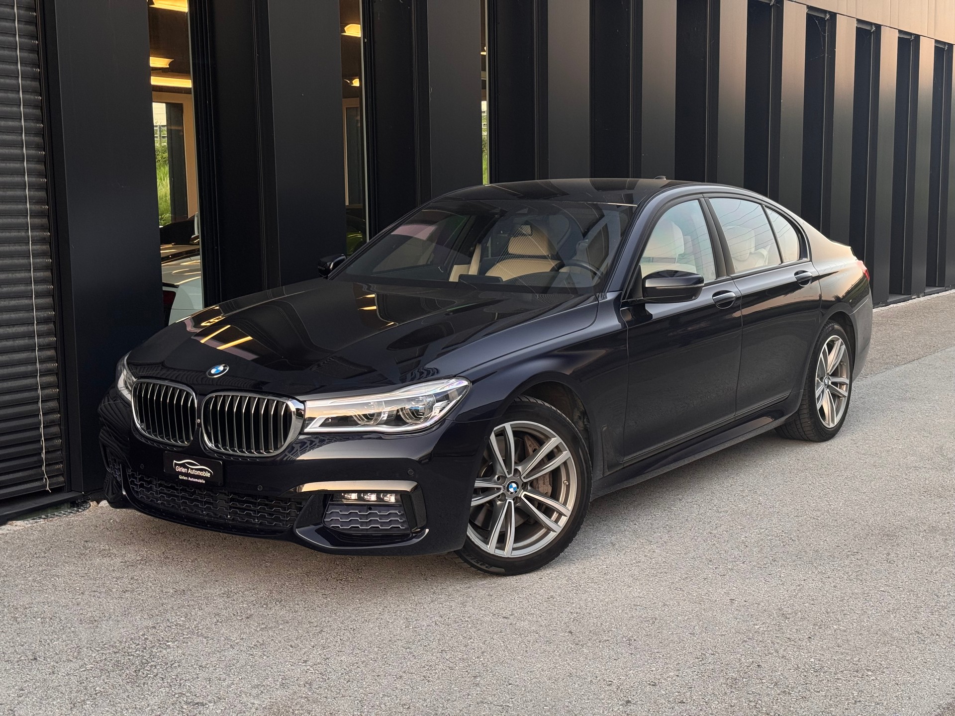 BMW 750i xDrive Steptronic