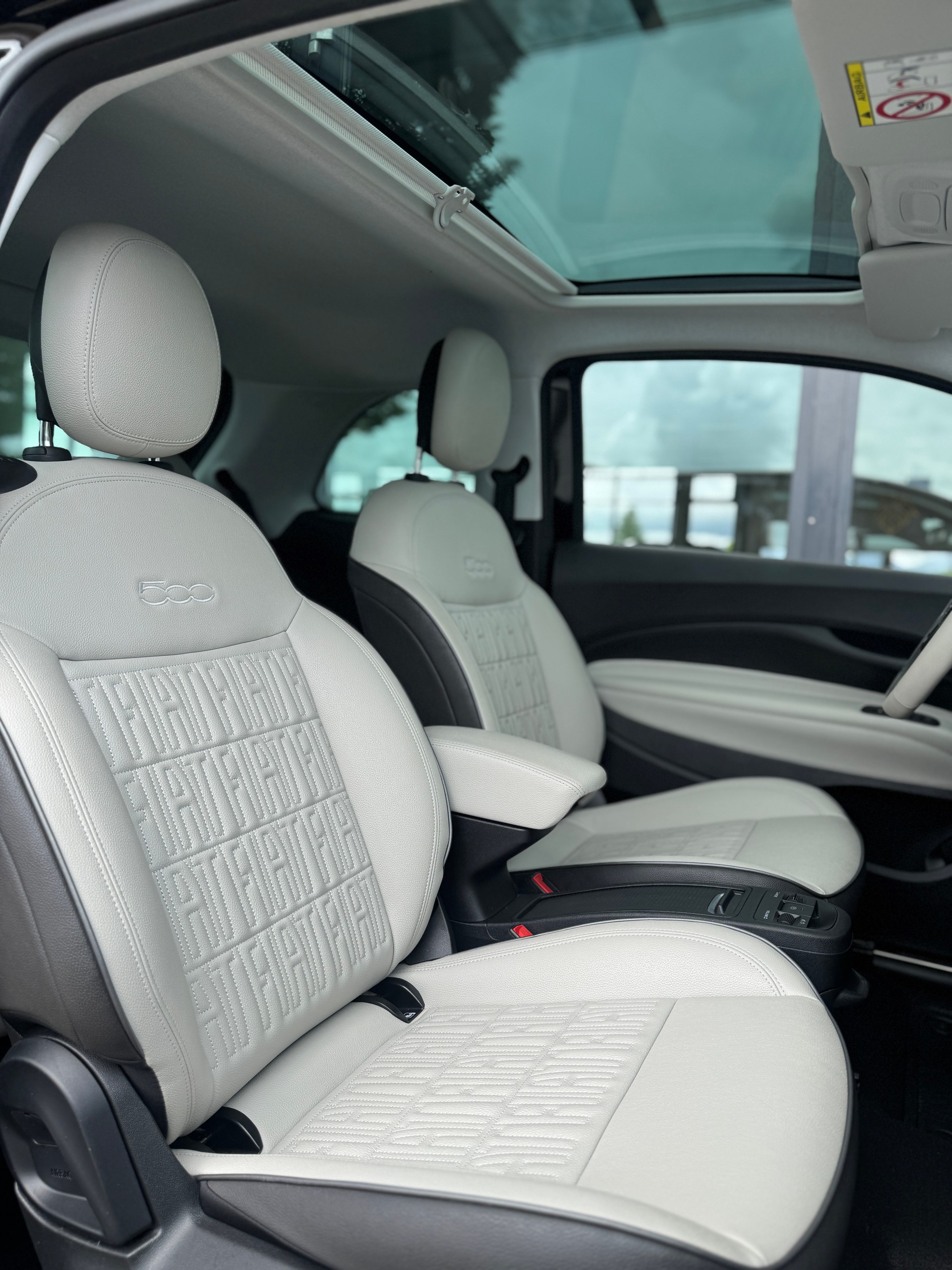 FIAT 500 electric 87 kW La Prima-image-10