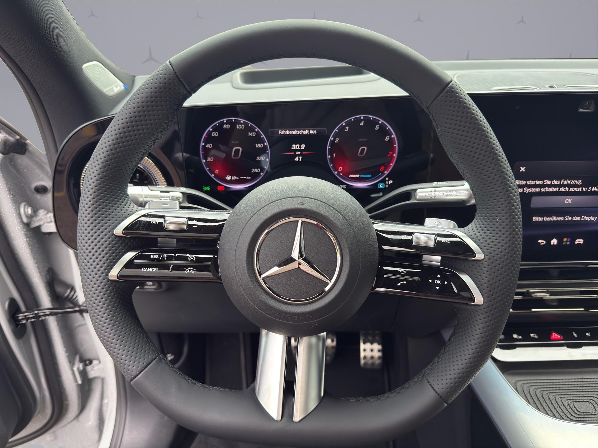 MERCEDES-BENZ GLB 220 4matic-image-9