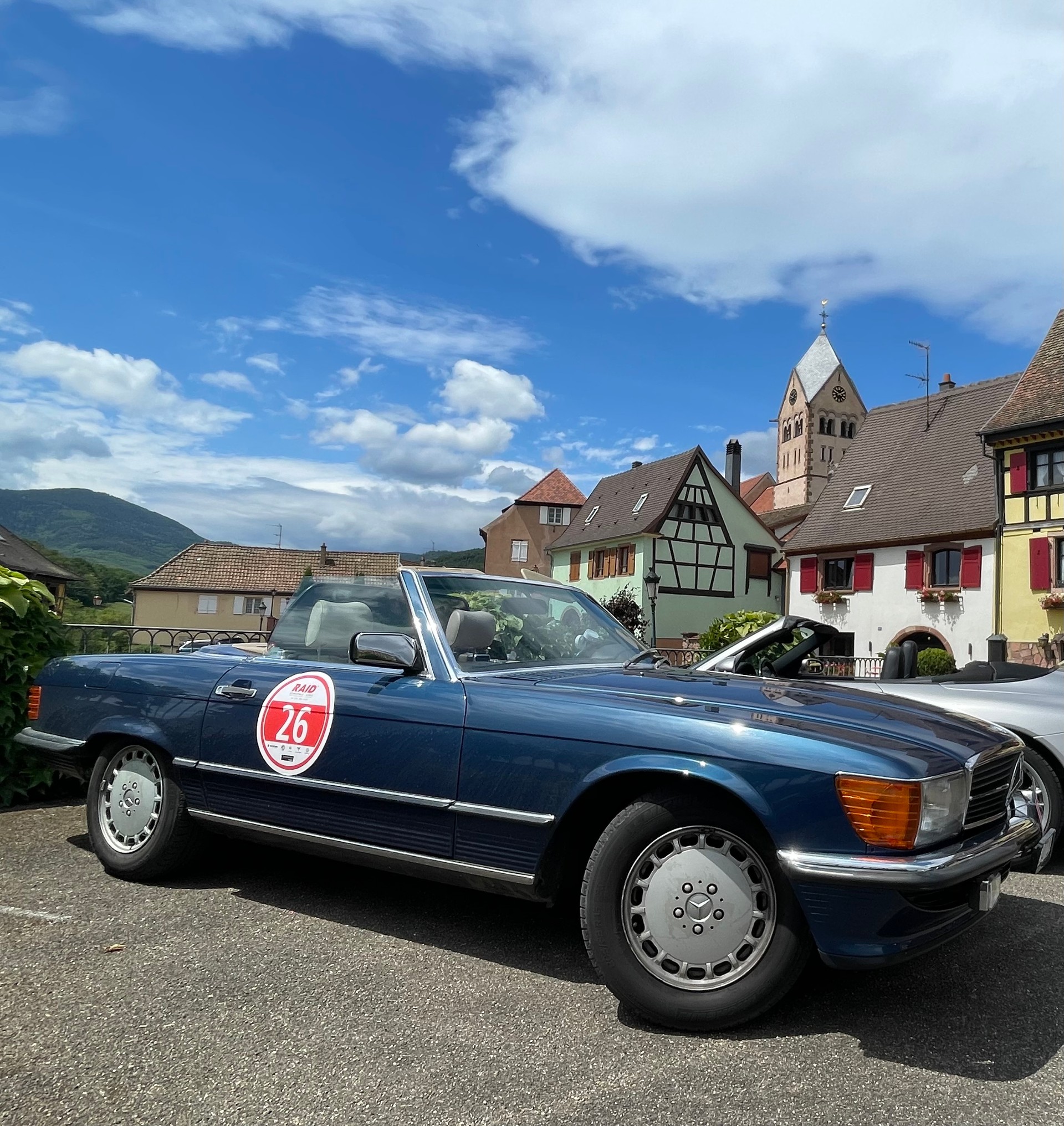 MERCEDES-BENZ SL 300-image-4