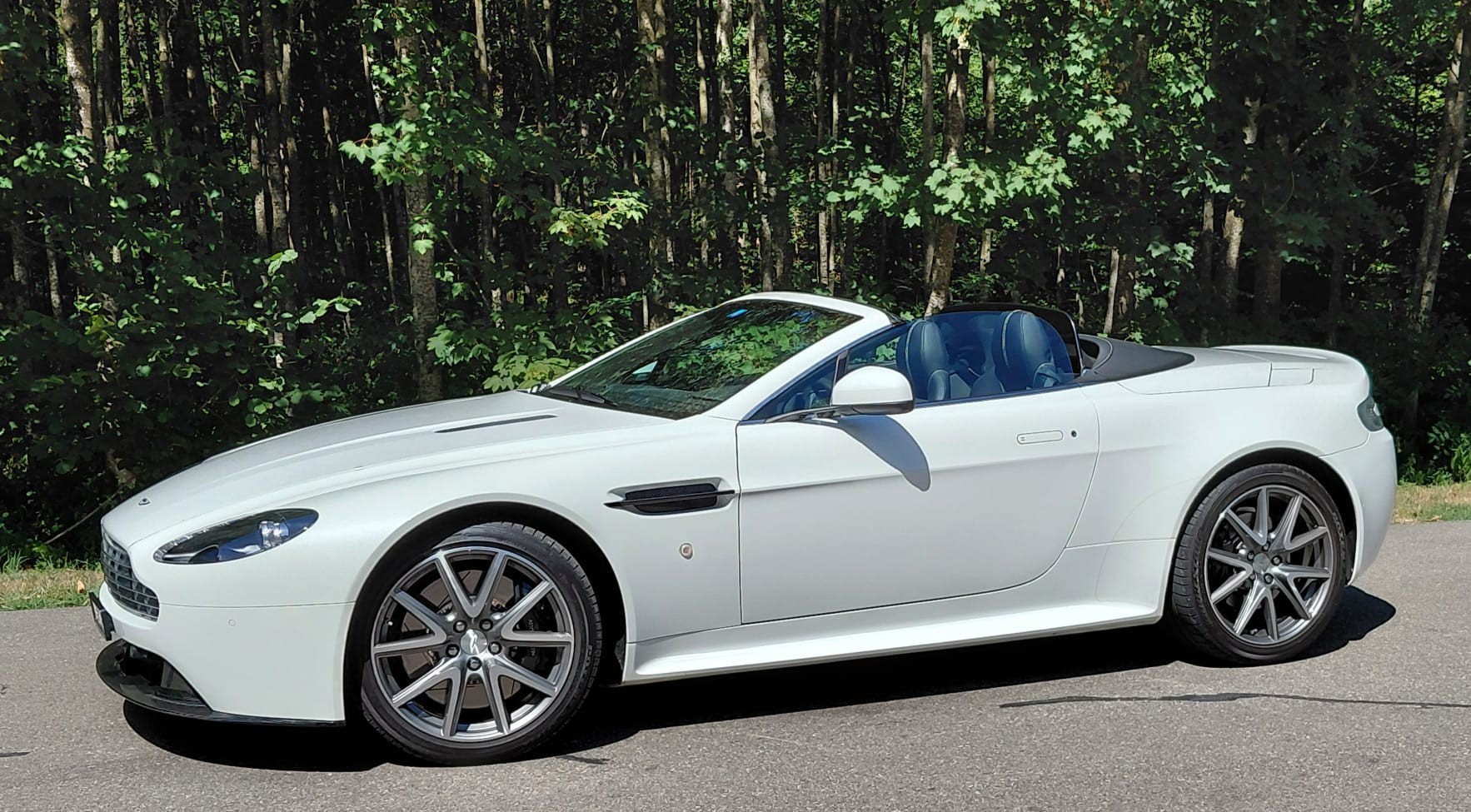 ASTON MARTIN Vantage S R Sportshift Roadster-image-4
