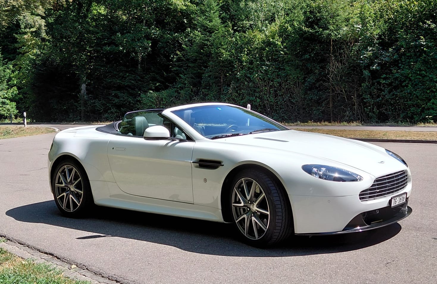 ASTON MARTIN Vantage S R Sportshift Roadster-image-1