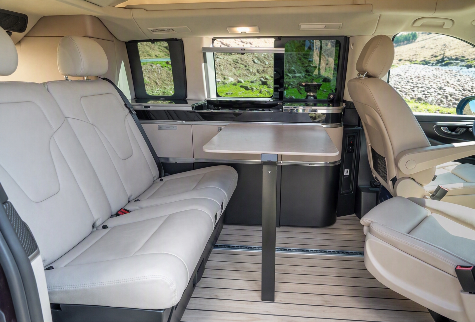 MERCEDES-BENZ 250 d-image-4