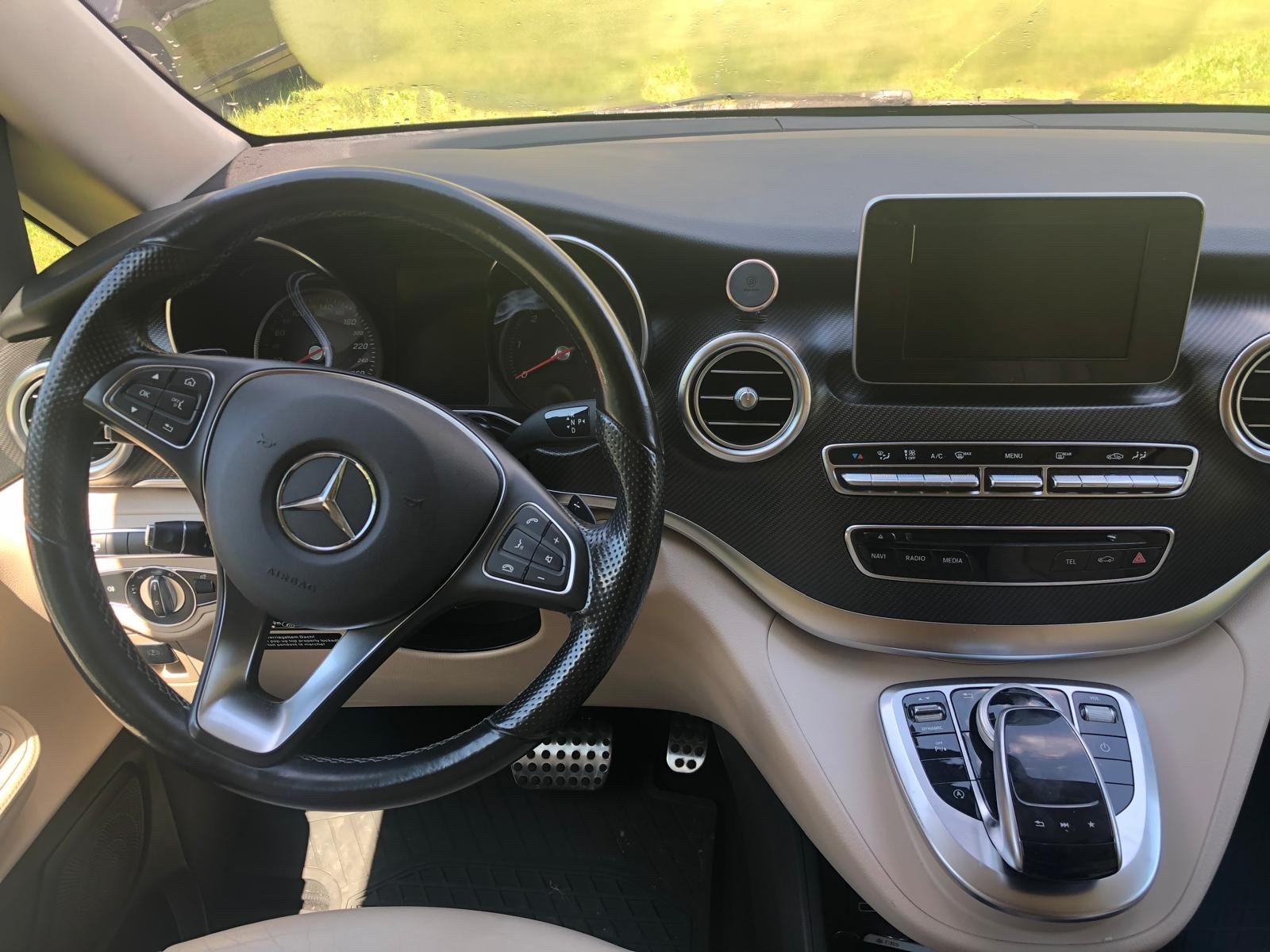 MERCEDES-BENZ 250 d-image-1
