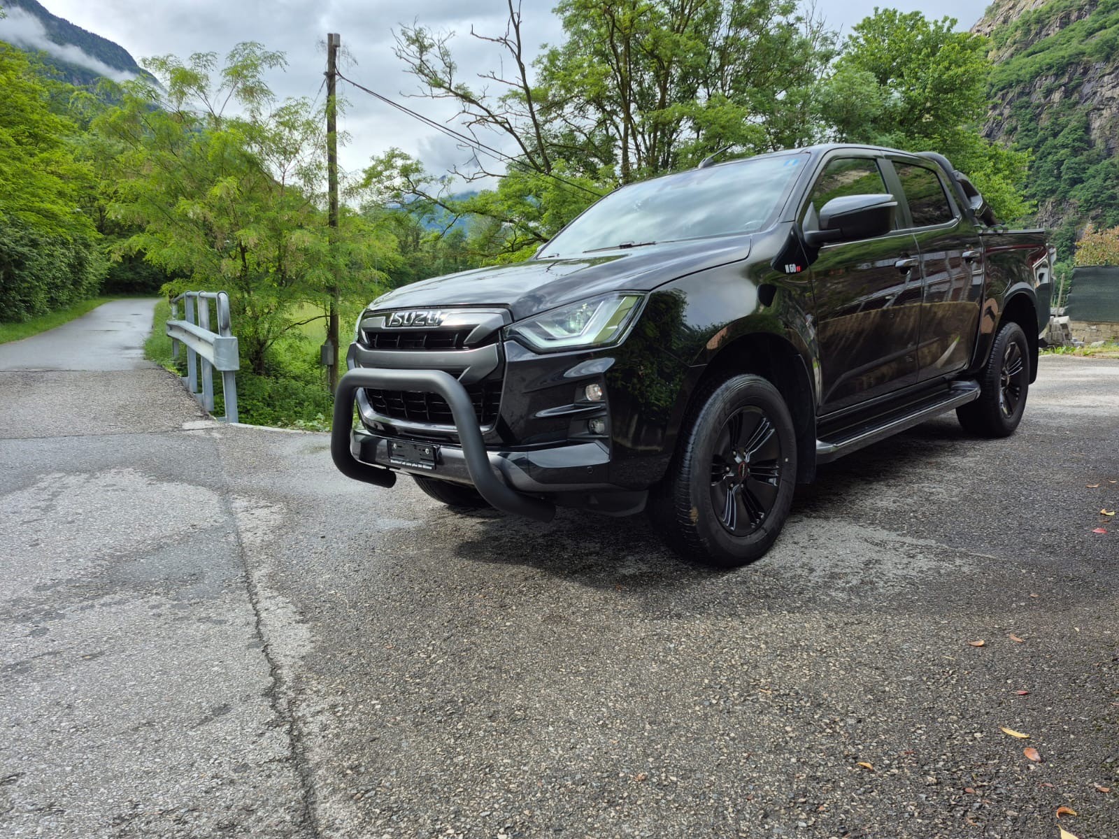 ISUZU D-MAX 1.9 SpaceCab N60FF 4x4 AT-showroom-element-3