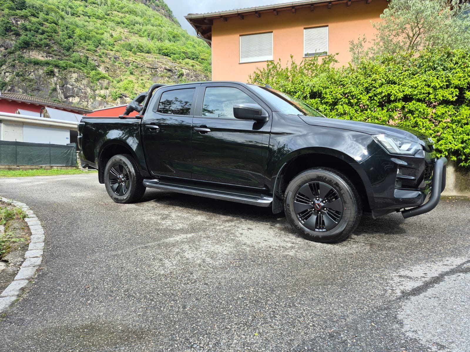 ISUZU D-MAX 1.9 SpaceCab N60FF 4x4 AT-showroom-element-2
