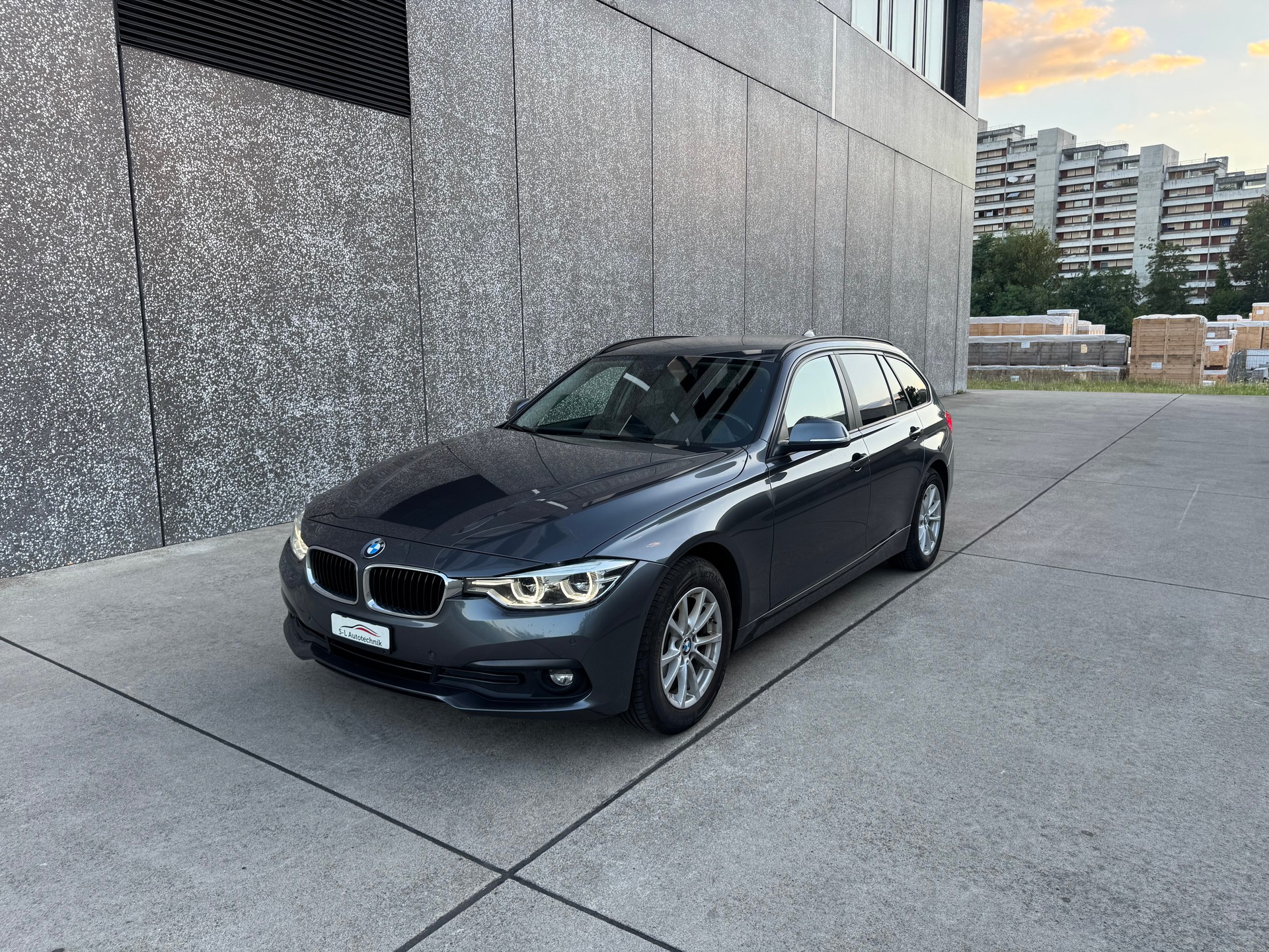BMW 320d xDrive Touring Sport Line Steptronic