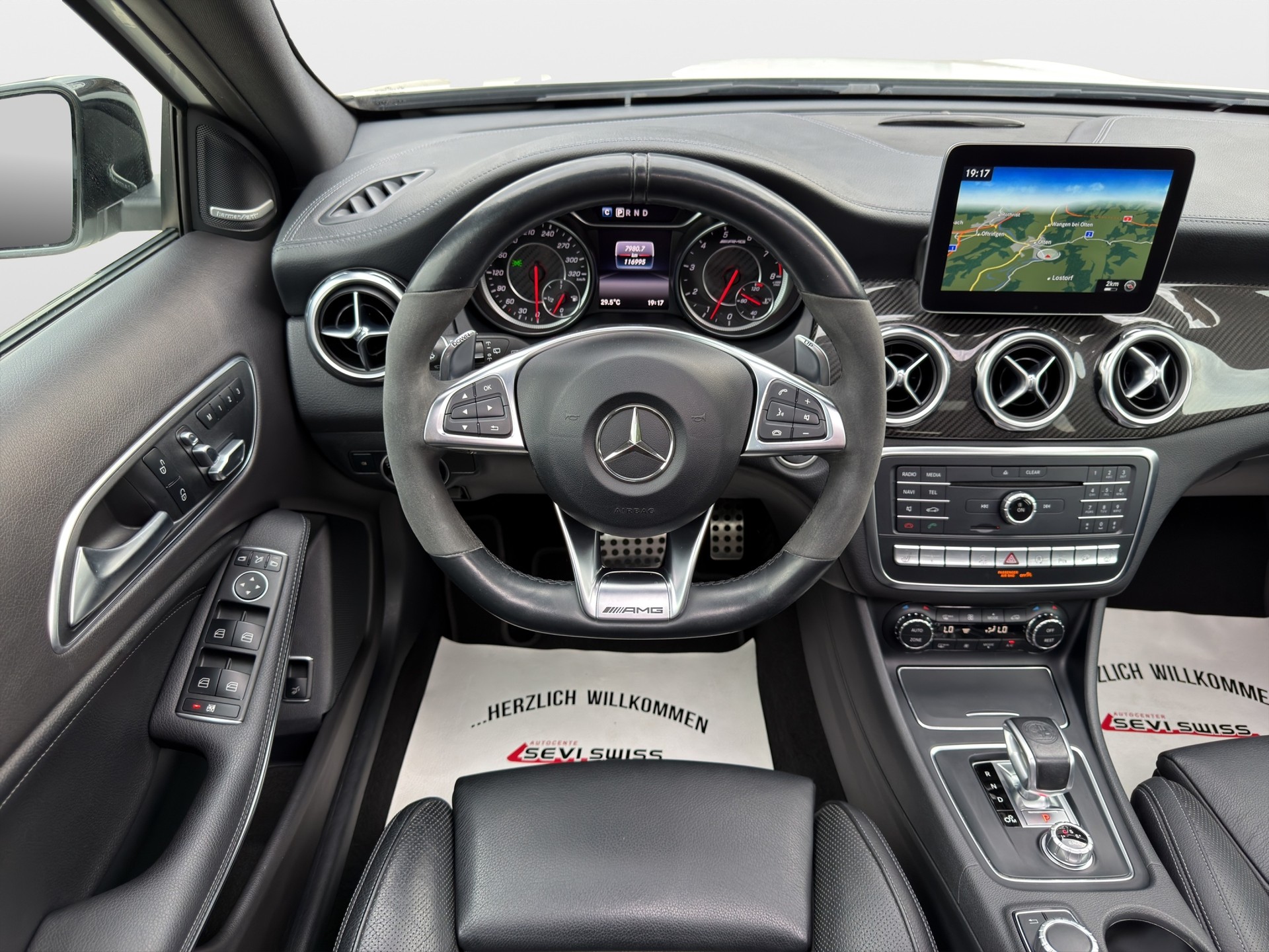 MERCEDES-BENZ GLA 45 AMG Yellow Night Edition 4Matic 7G-DCT Frisch ab MFK,1 Jahr oder 20000km Garantie auf Motor und Getriebe inkl.*-image-10