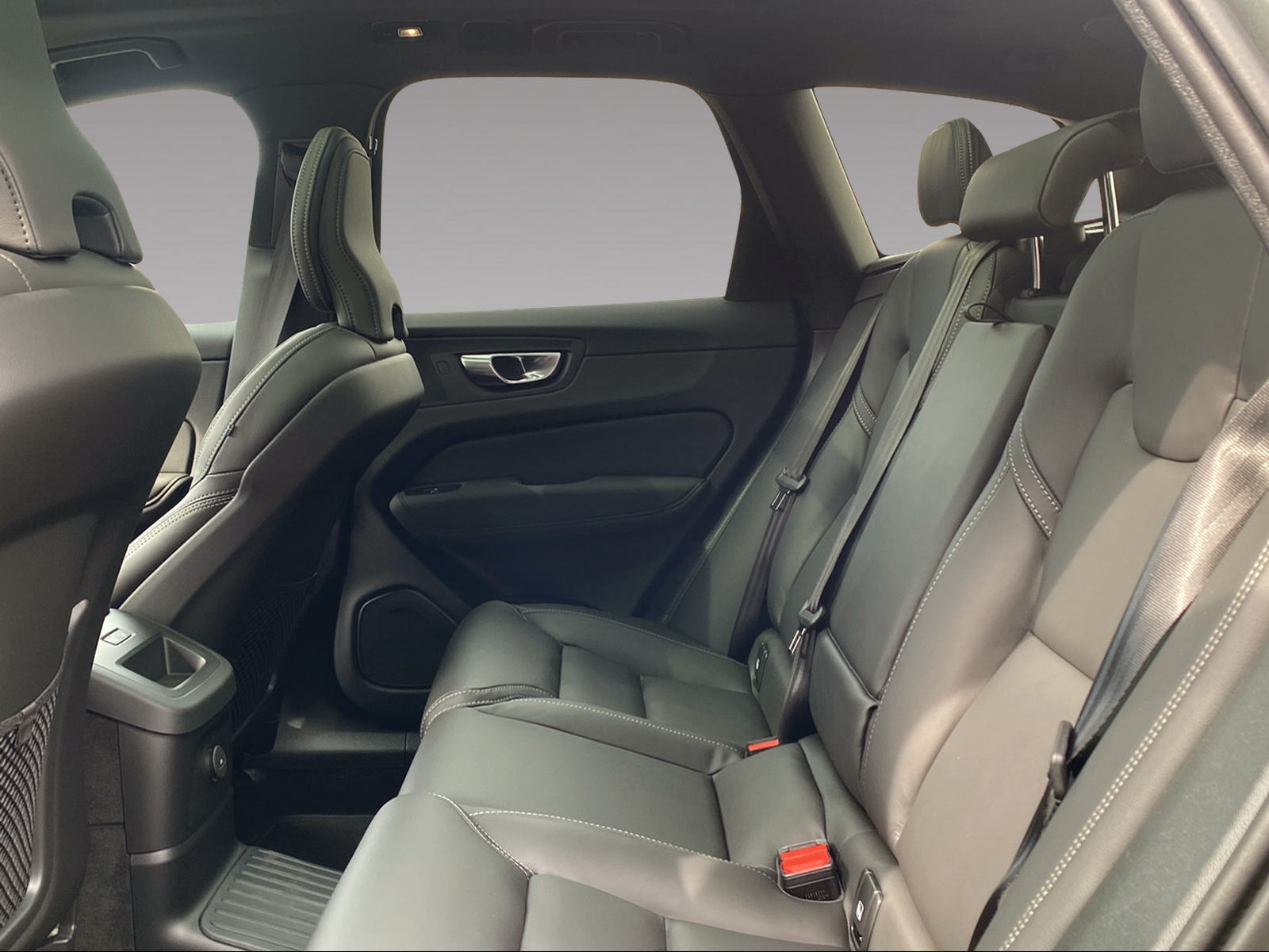 VOLVO XC60 2.0 T8 TE Ultra Dark eAWD-image-7