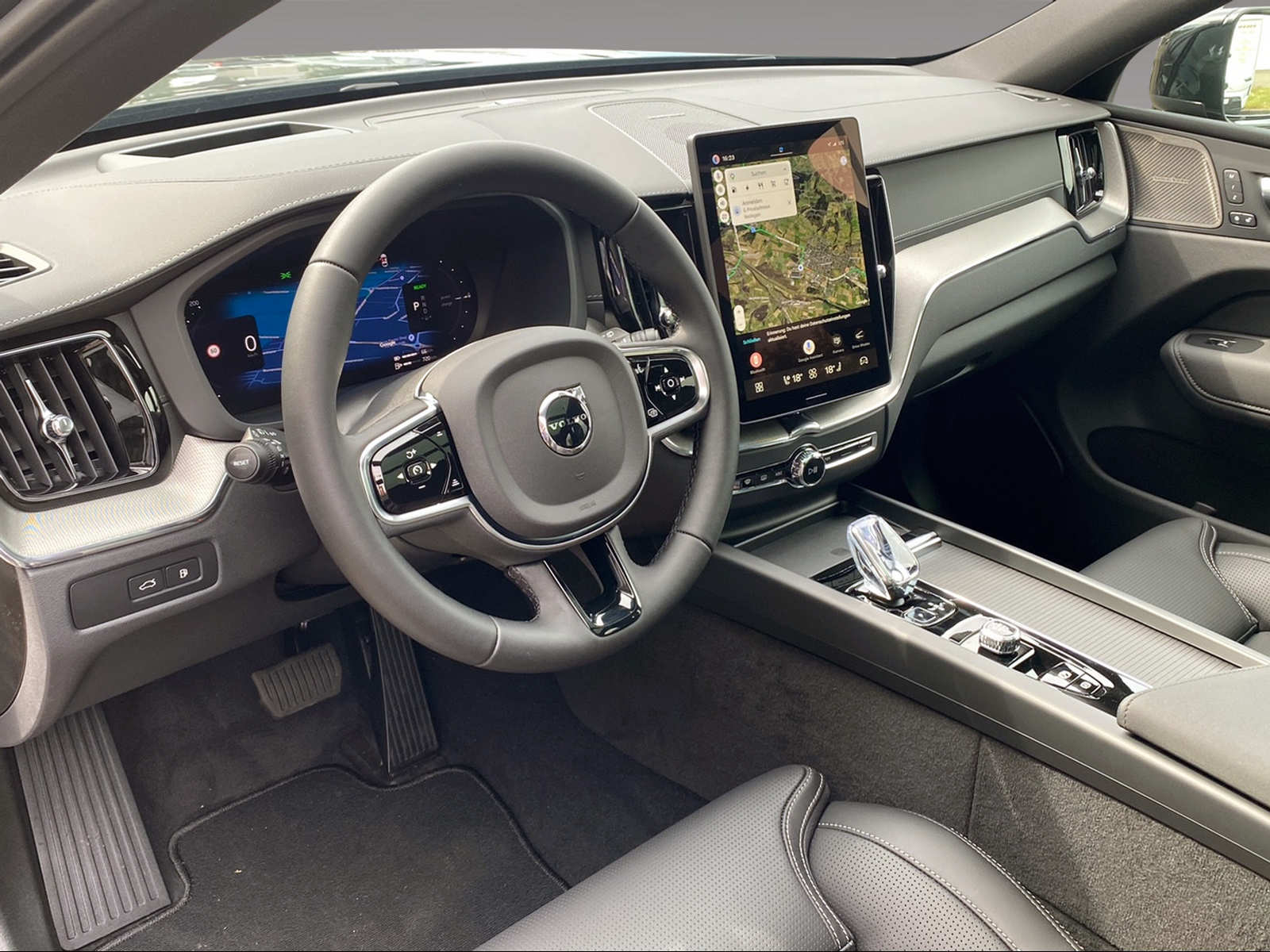 VOLVO XC60 2.0 T8 TE Ultra Dark eAWD-image-5