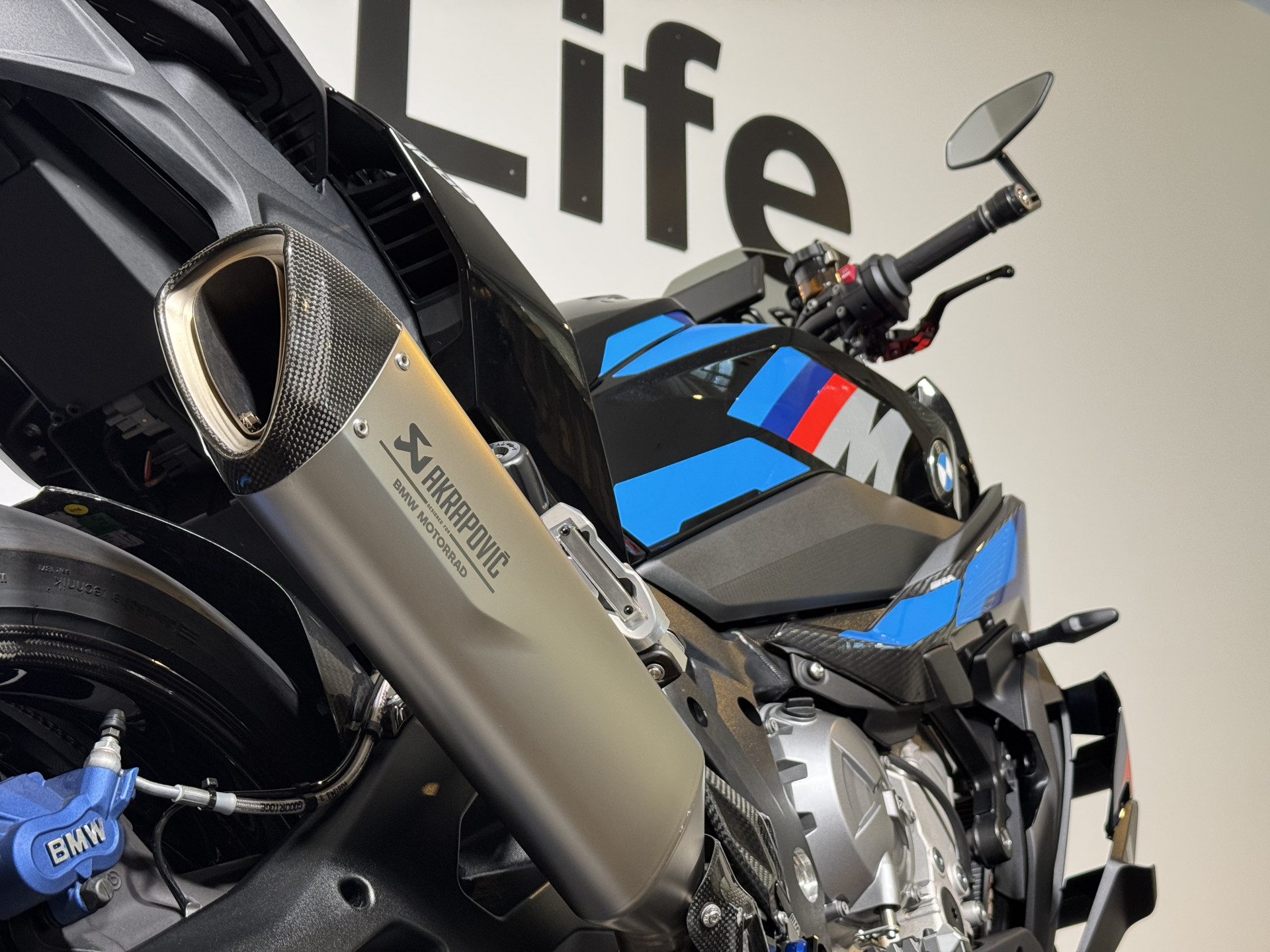 BMW M 1000 XR Competition-image-3