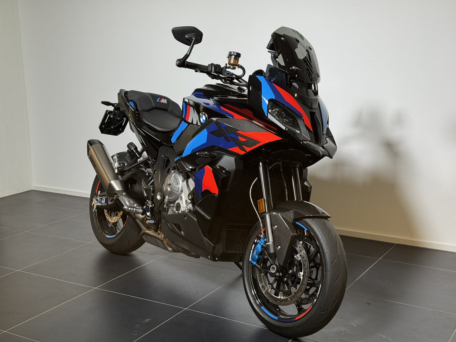 BMW M 1000 XR Competition-image-2