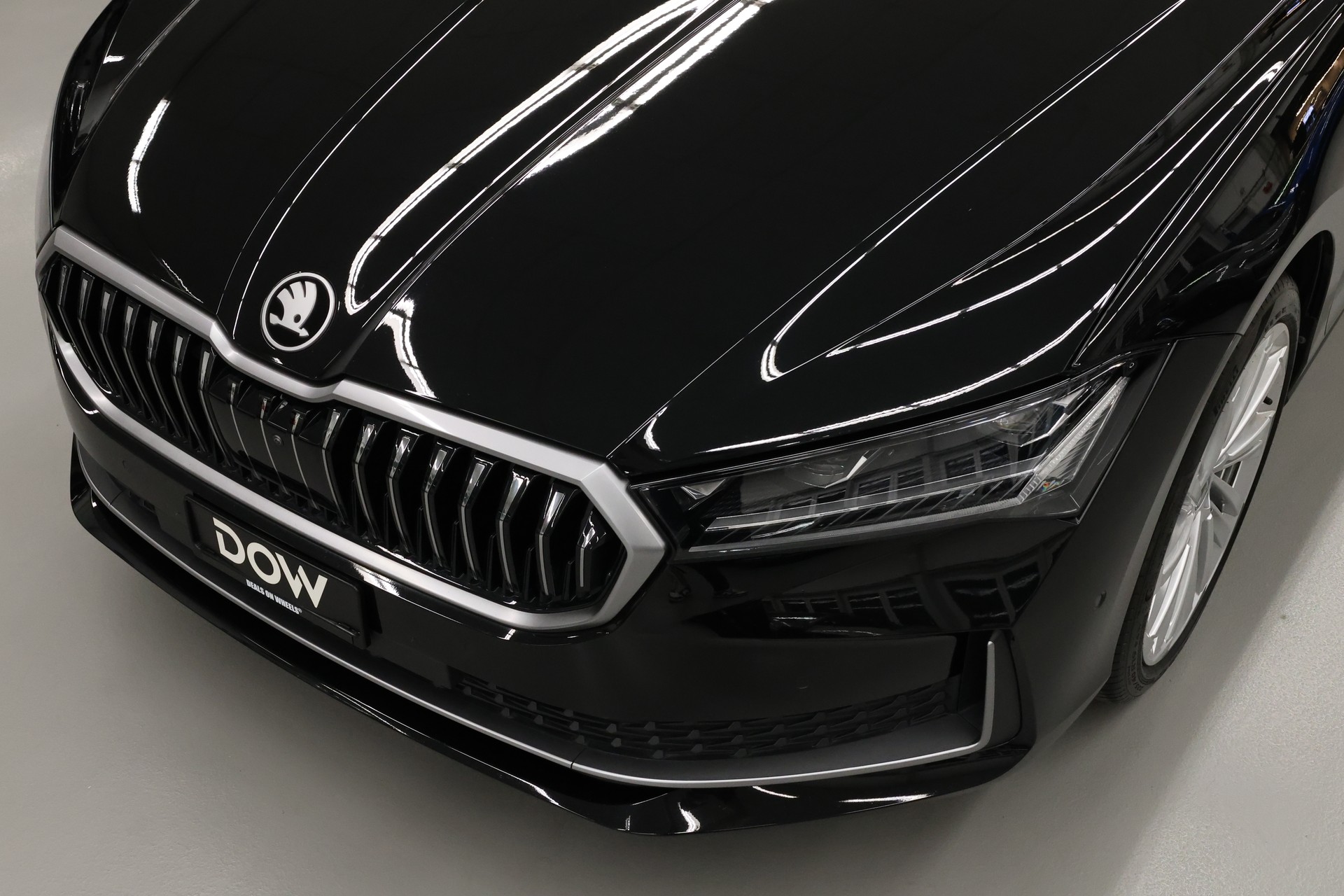 SKODA Superb Combi 2.0 TDI L & K 4x4 DSG-image-5