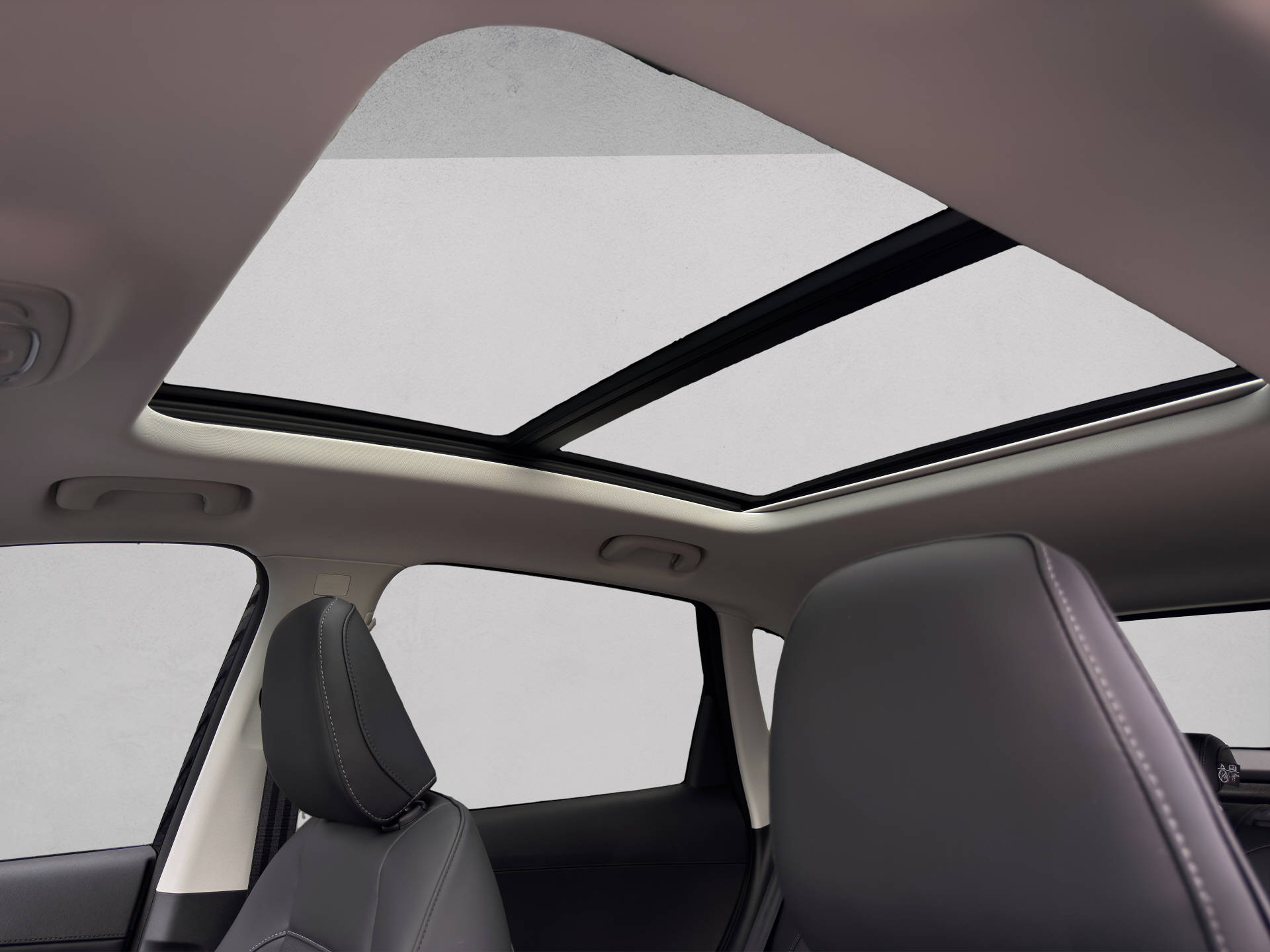 MG ZS 1.5 Hybrid+ Luxury Sunroof-image-9
