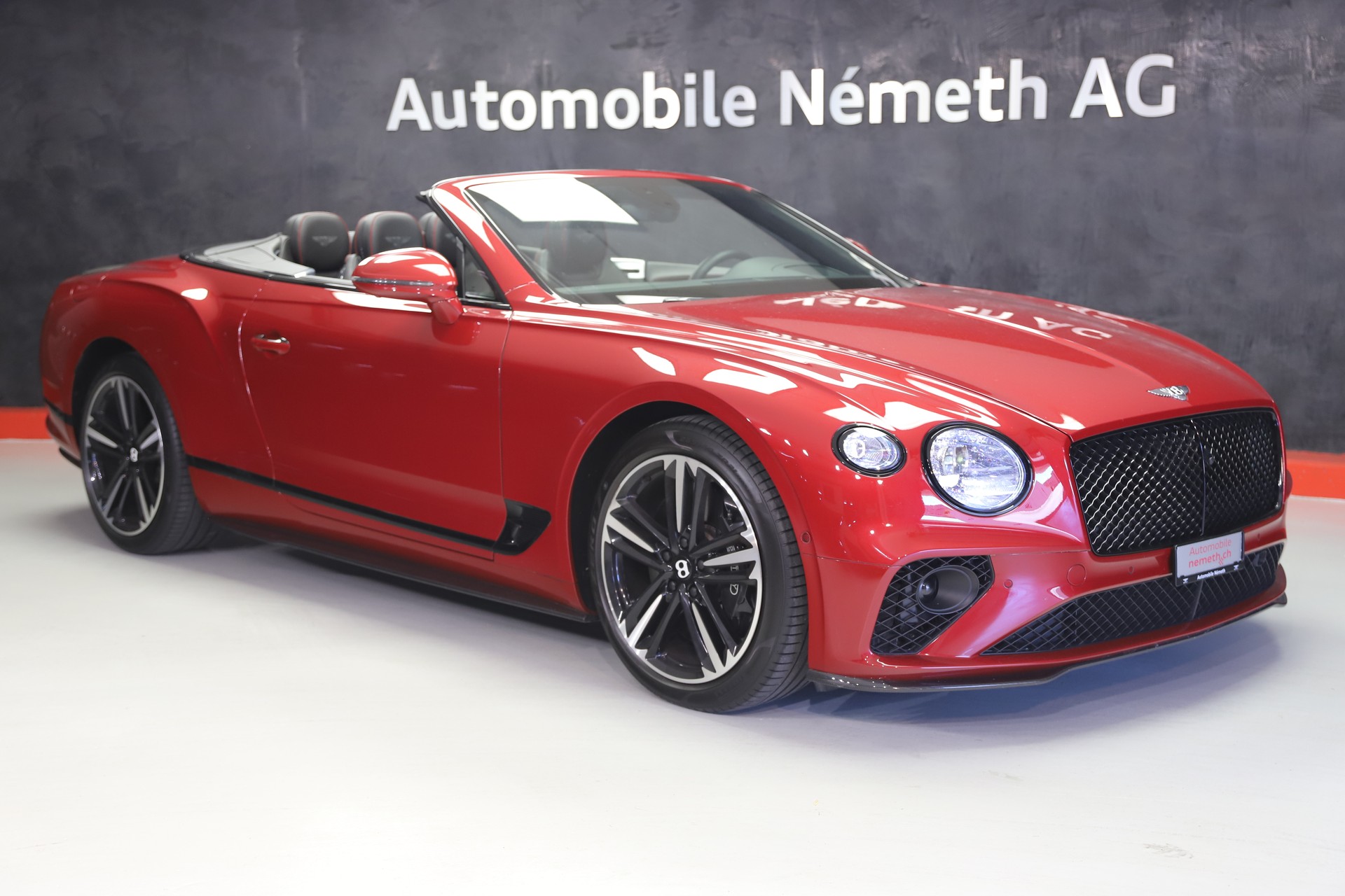 BENTLEY Continental GTC 4.0 V8