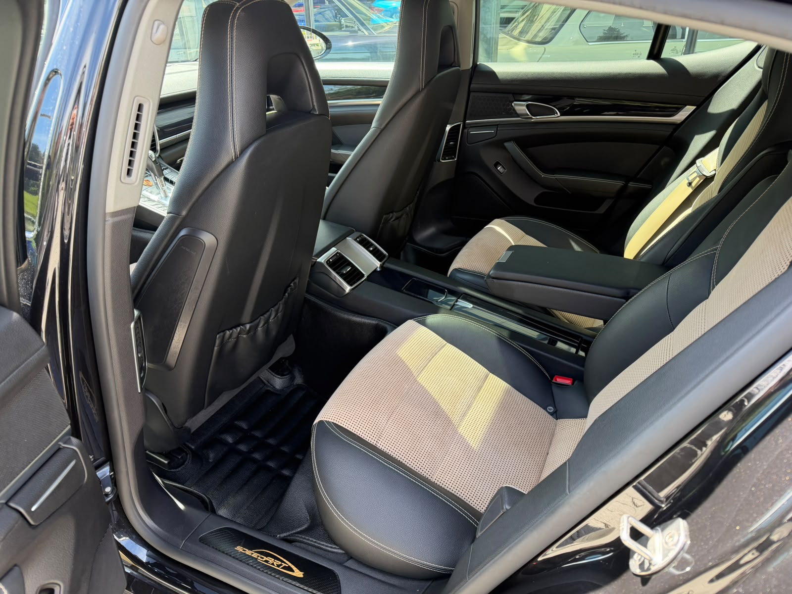PORSCHE Panamera 3.0 Diesel Tiptronic-image-7