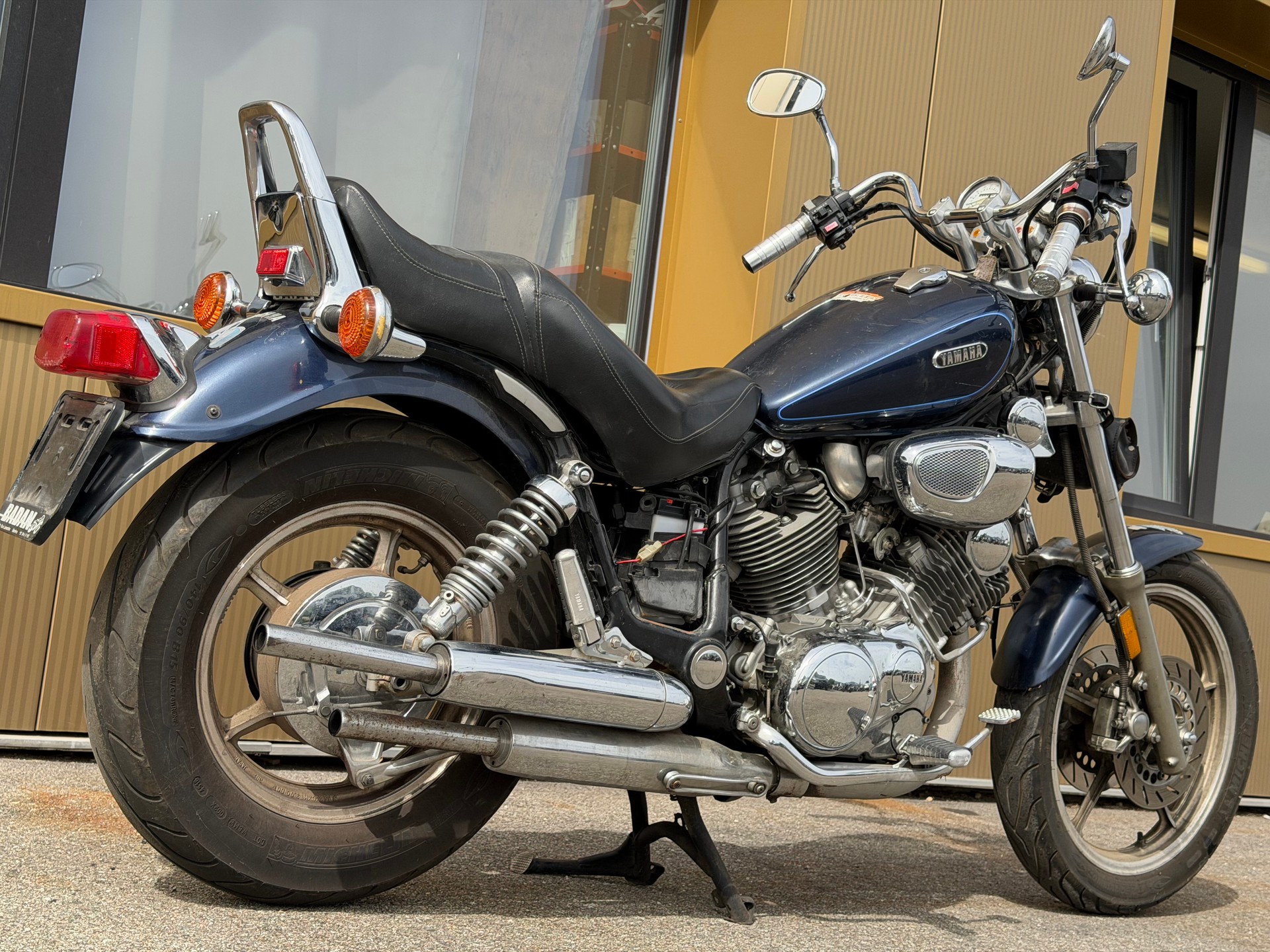 YAMAHA XV 750 Virago-image-4