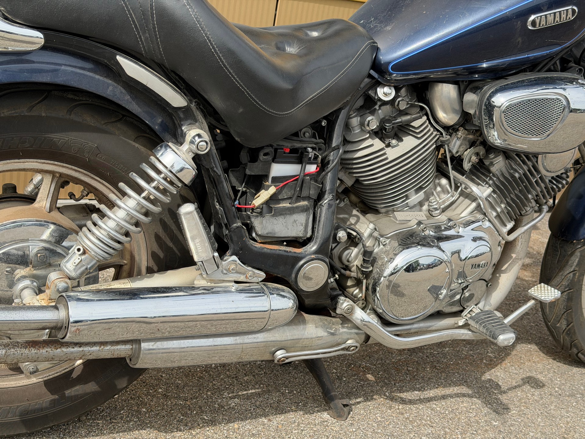 YAMAHA XV 750 Virago-image-6