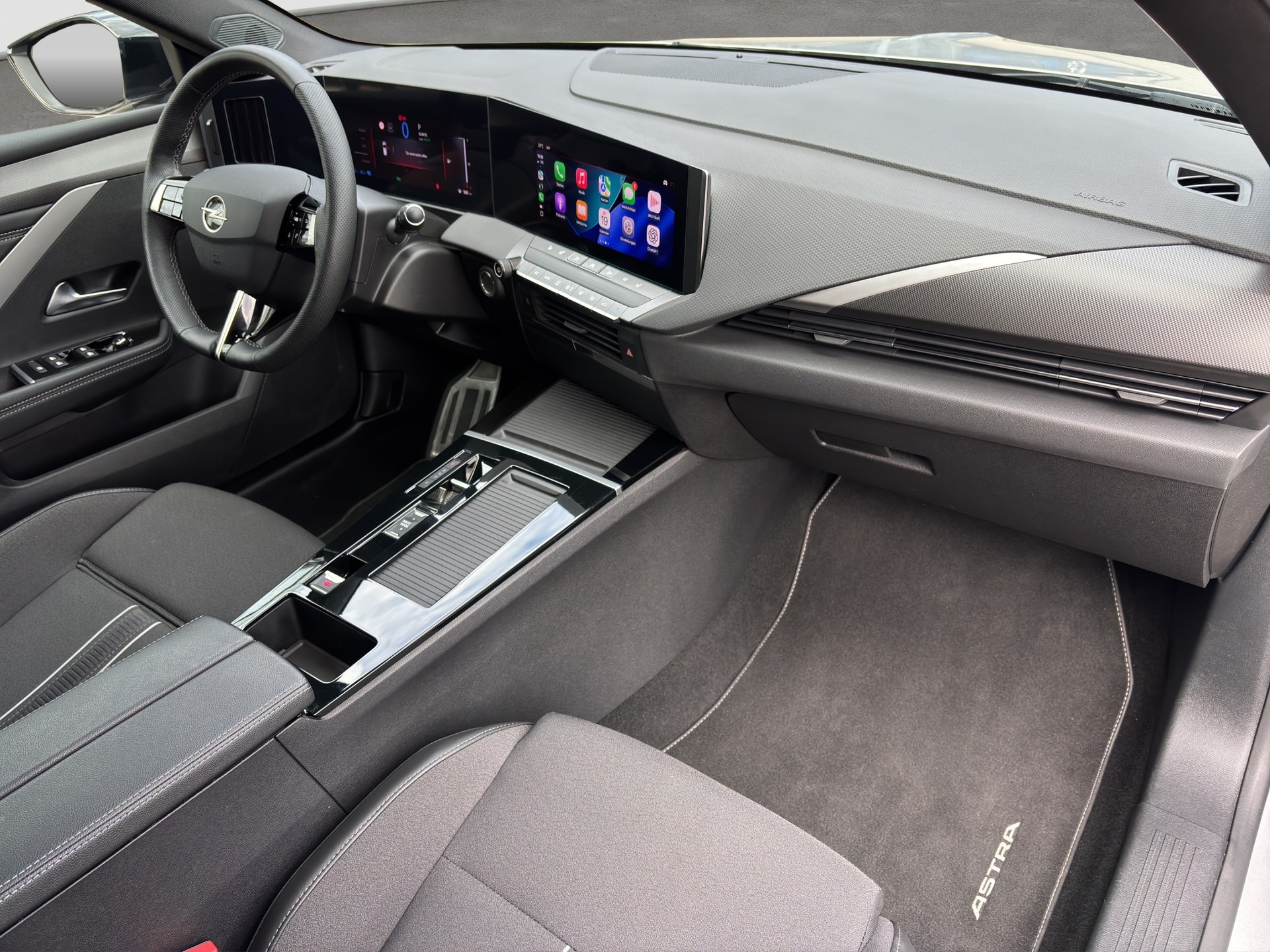 OPEL Astra 1.6 PHEV Turbo Swiss Plus A-image-11
