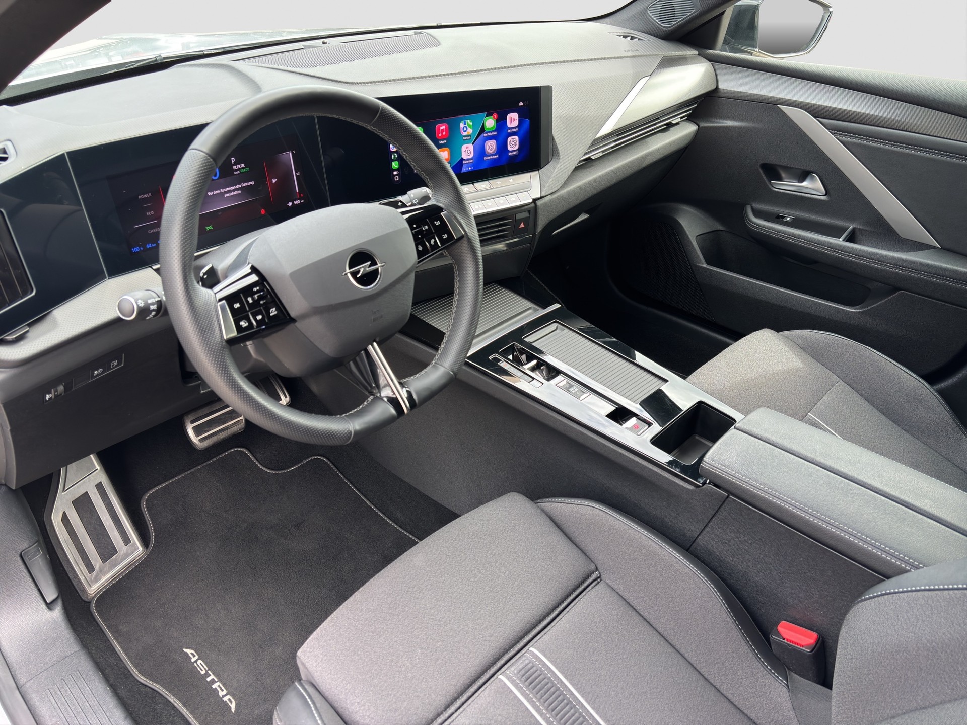OPEL Astra 1.6 PHEV Turbo Swiss Plus A-image-9