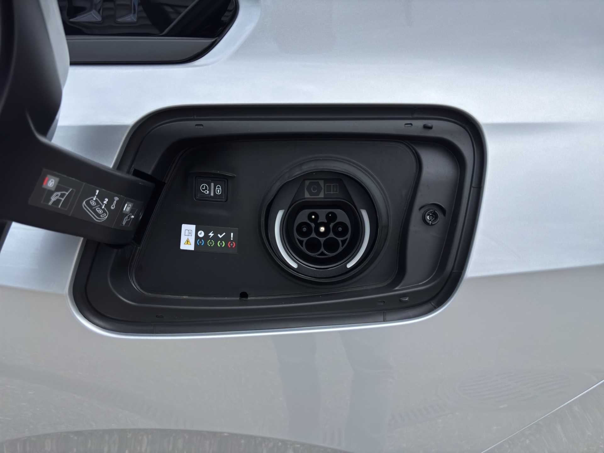 OPEL Astra 1.6 PHEV Turbo Swiss Plus A-image-22