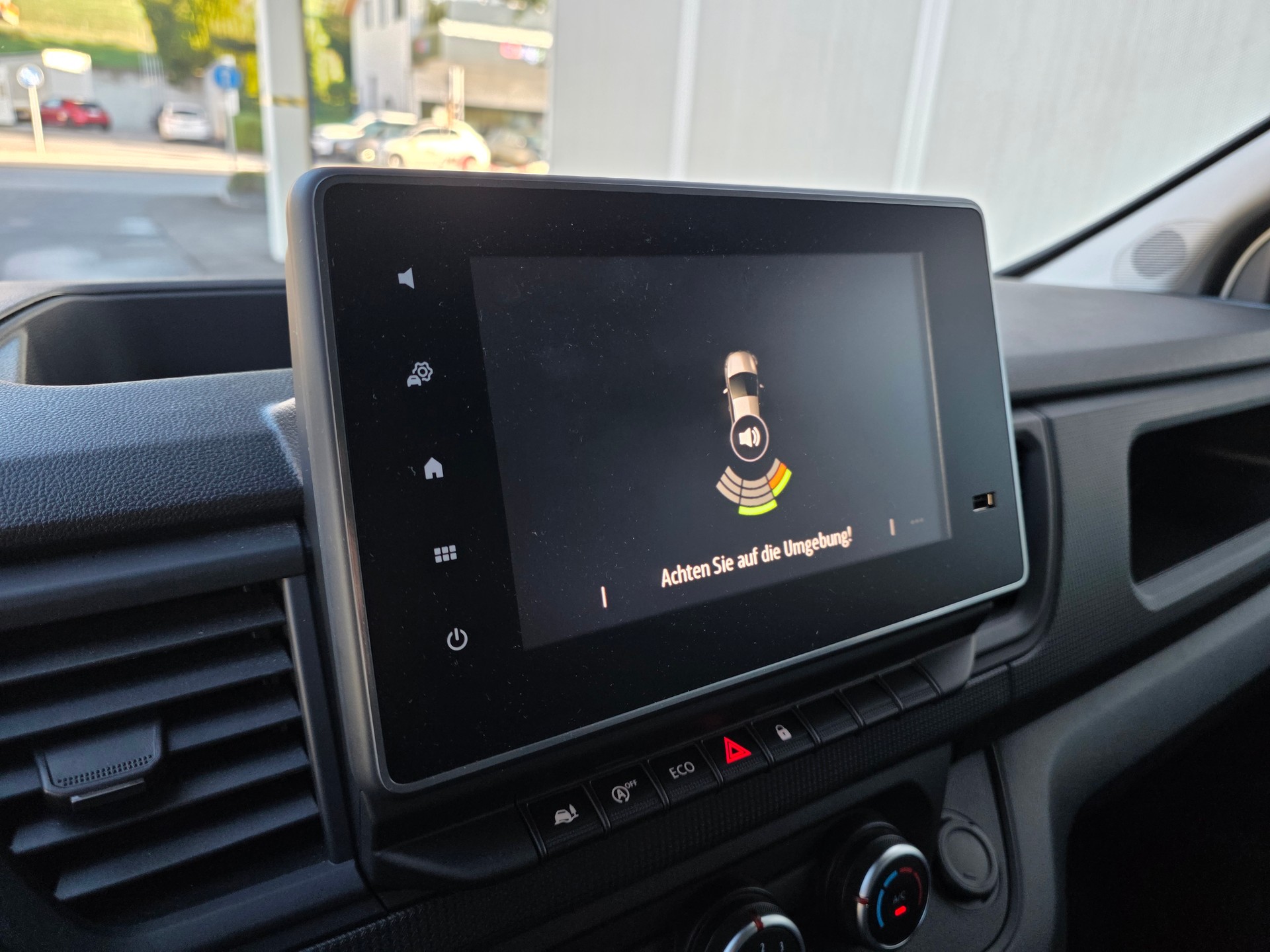 RENAULT Trafic Blue dCi 110 Passenger Equilibre-image-11