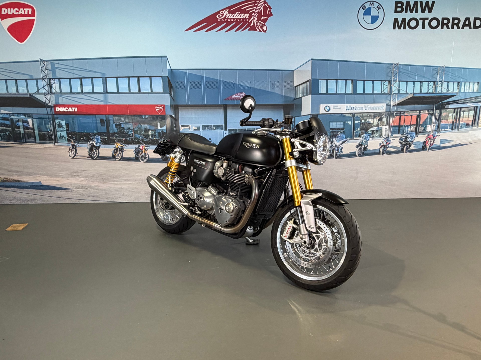 TRIUMPH Thruxton R 1200 i ABS-image-0