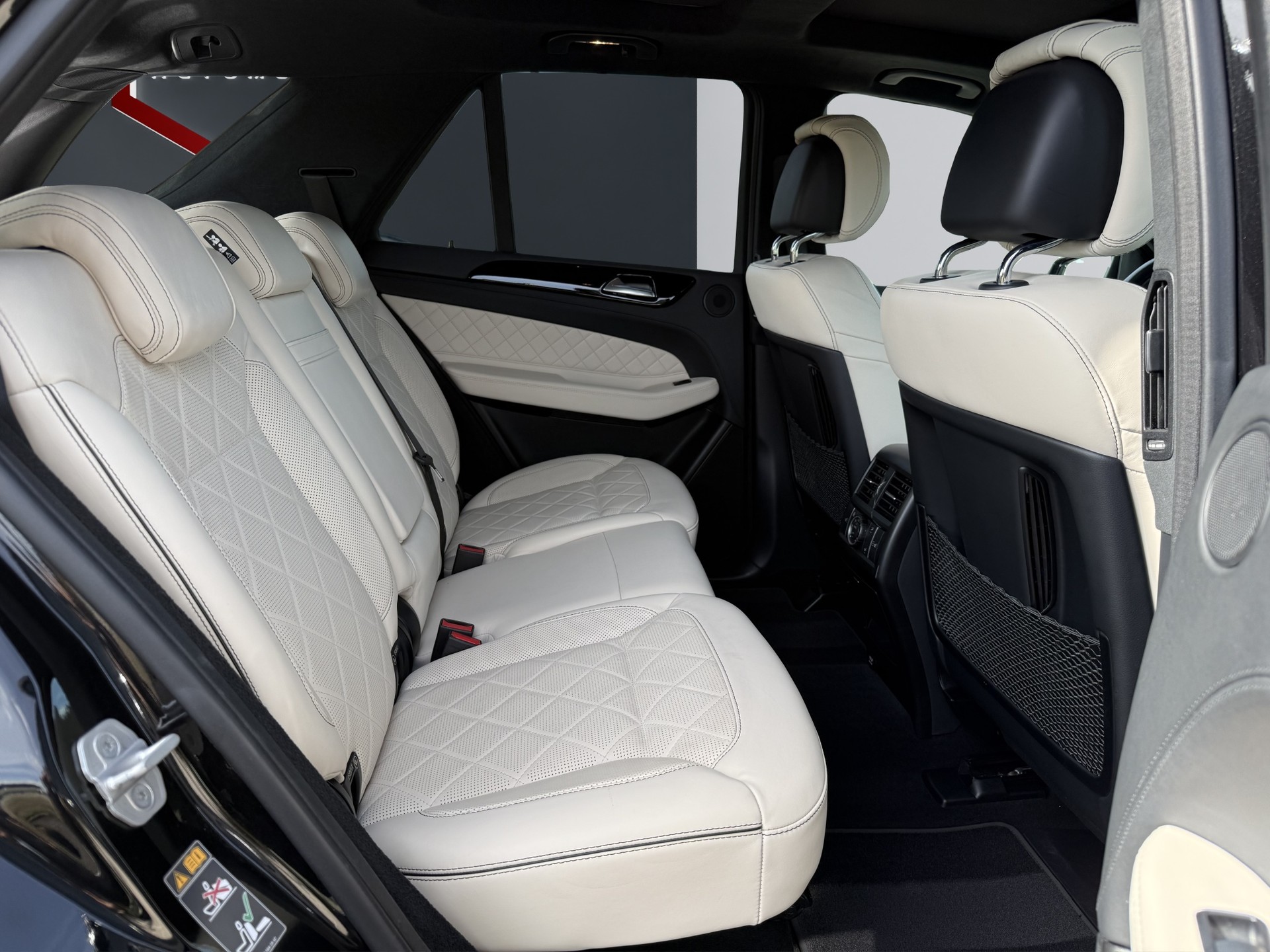 MERCEDES-BENZ GLE 350 d Executive 4Matic 9G-Tronic-image-12