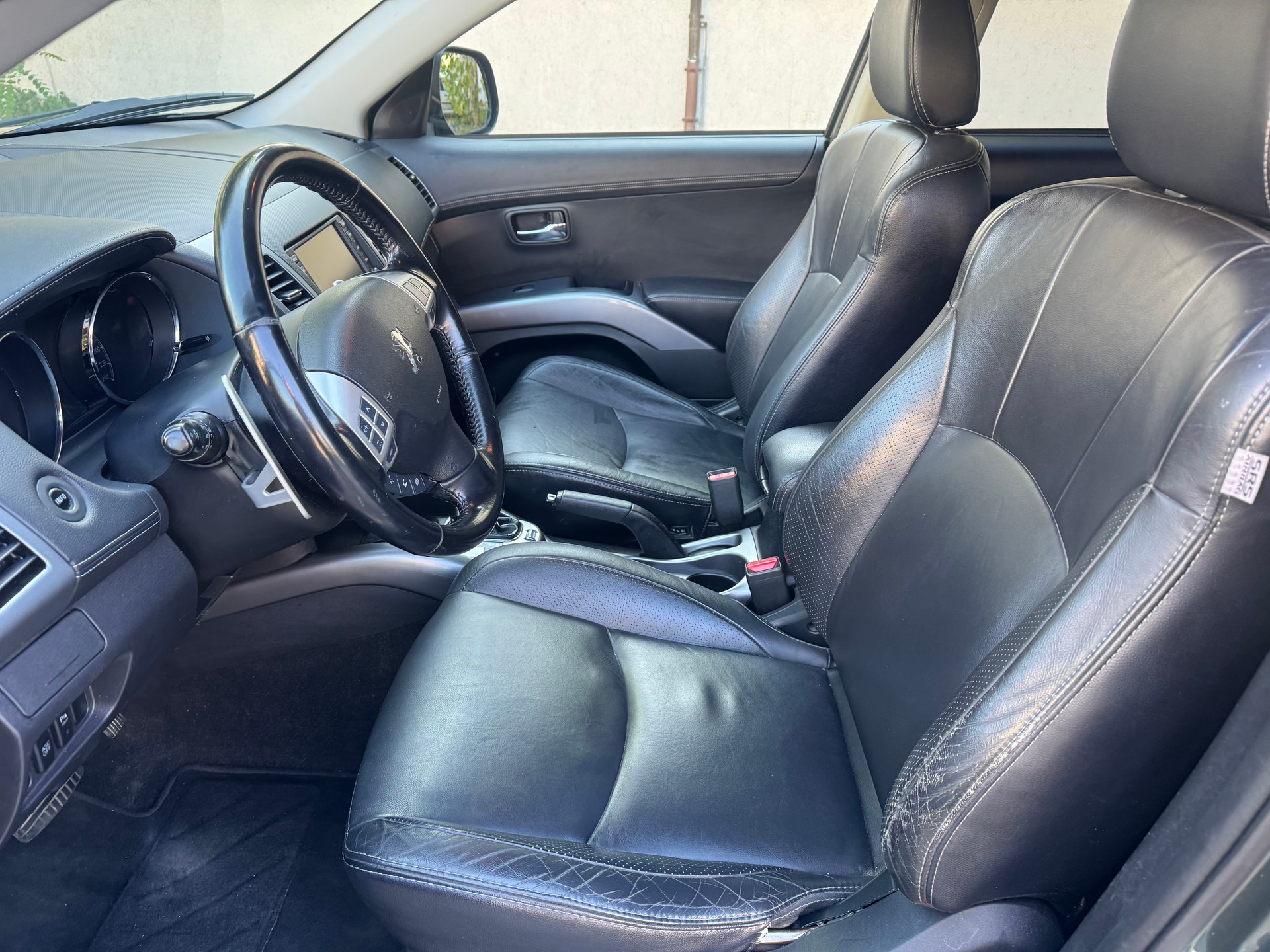 PEUGEOT 4007 2.2 HDi Platinum Edition DCS6-image-6