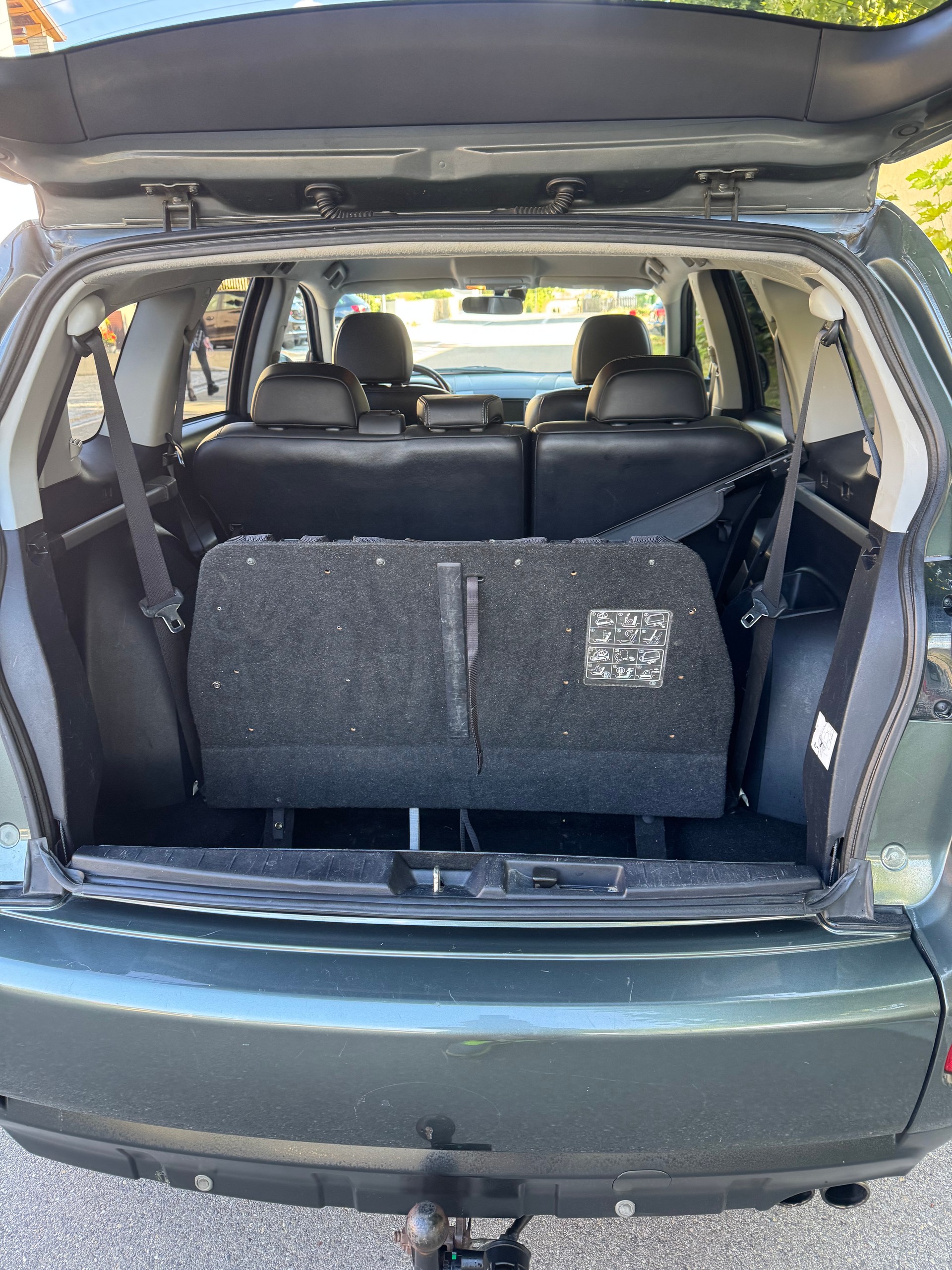 PEUGEOT 4007 2.2 HDi Platinum Edition DCS6-image-12