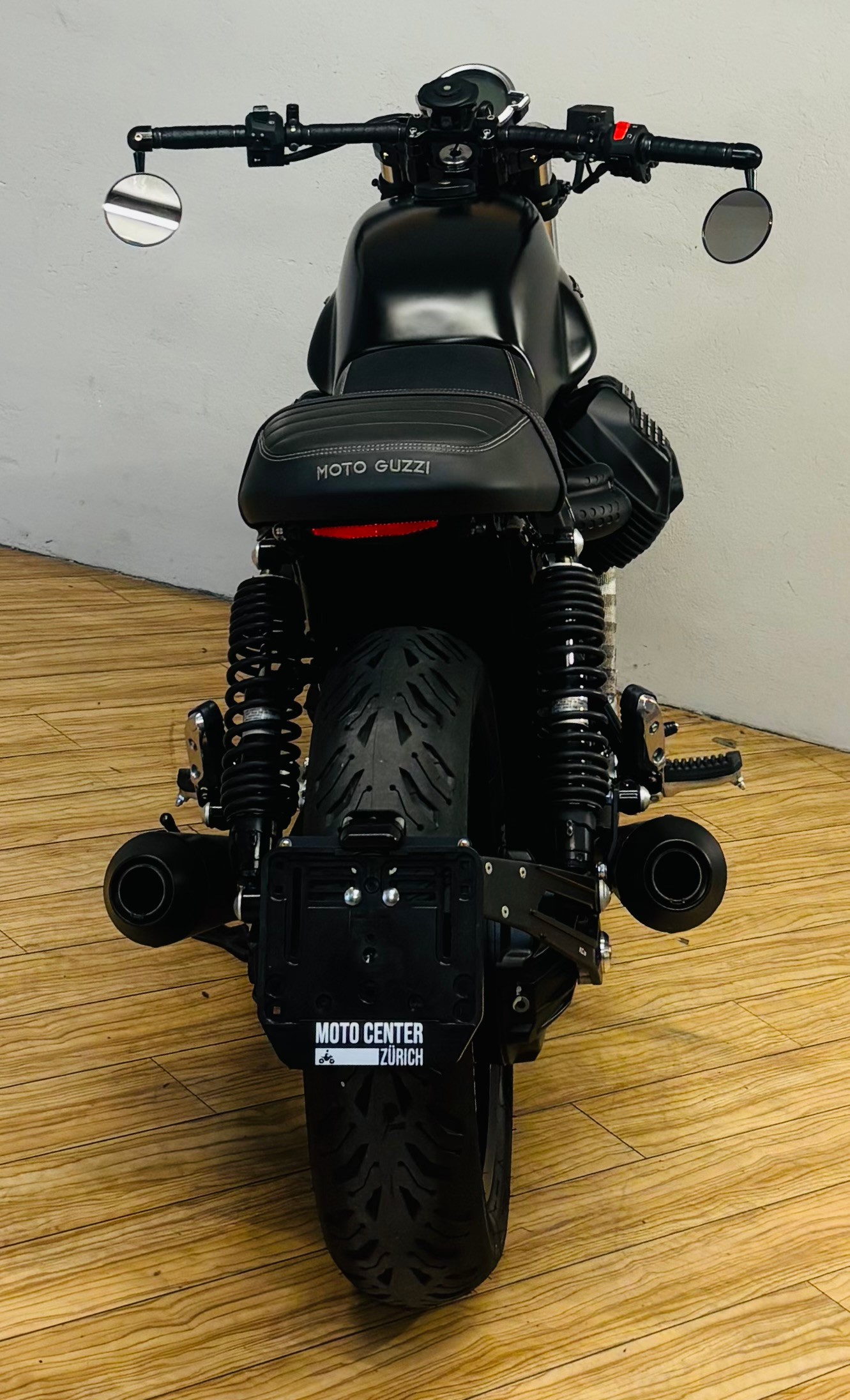 MOTO GUZZI V7 IV 850 Stone-image-3