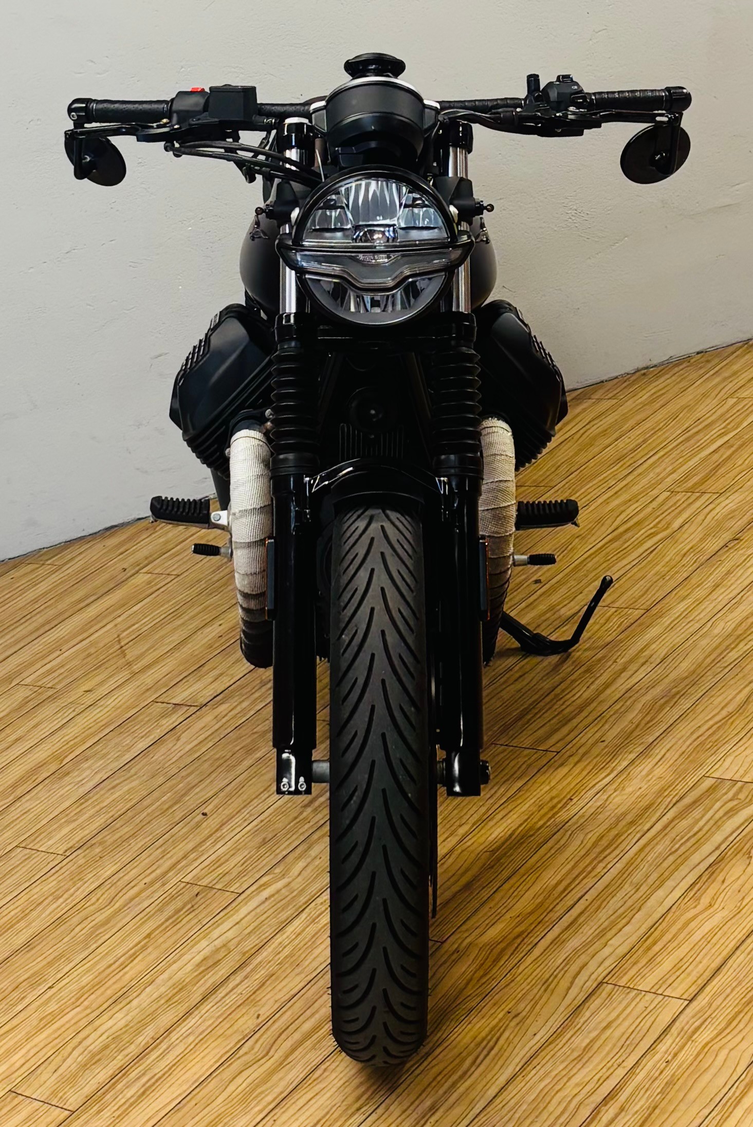 MOTO GUZZI V7 IV 850 Stone-image-7