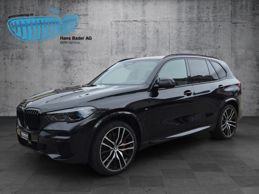 BMW X5 xDrive M50i-showroom-element-1