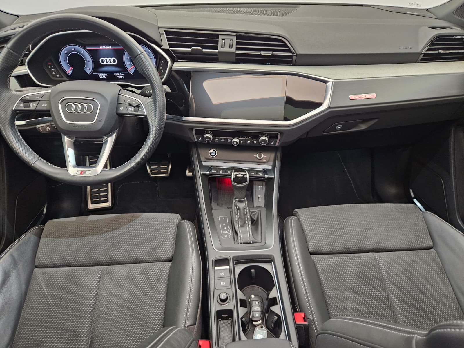 AUDI Q3 Sportback 40 TDI S line Attraction quattro S-tronic-image-9