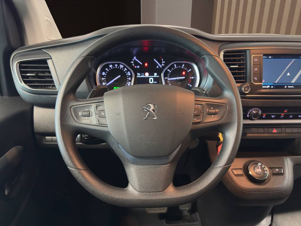PEUGEOT Traveller 2.0 BlueHDi Business Standard EAT8-image-15
