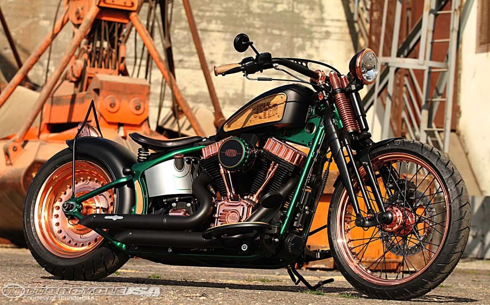 HARLEY-DAVIDSON Blackline Jever Bike-image-0