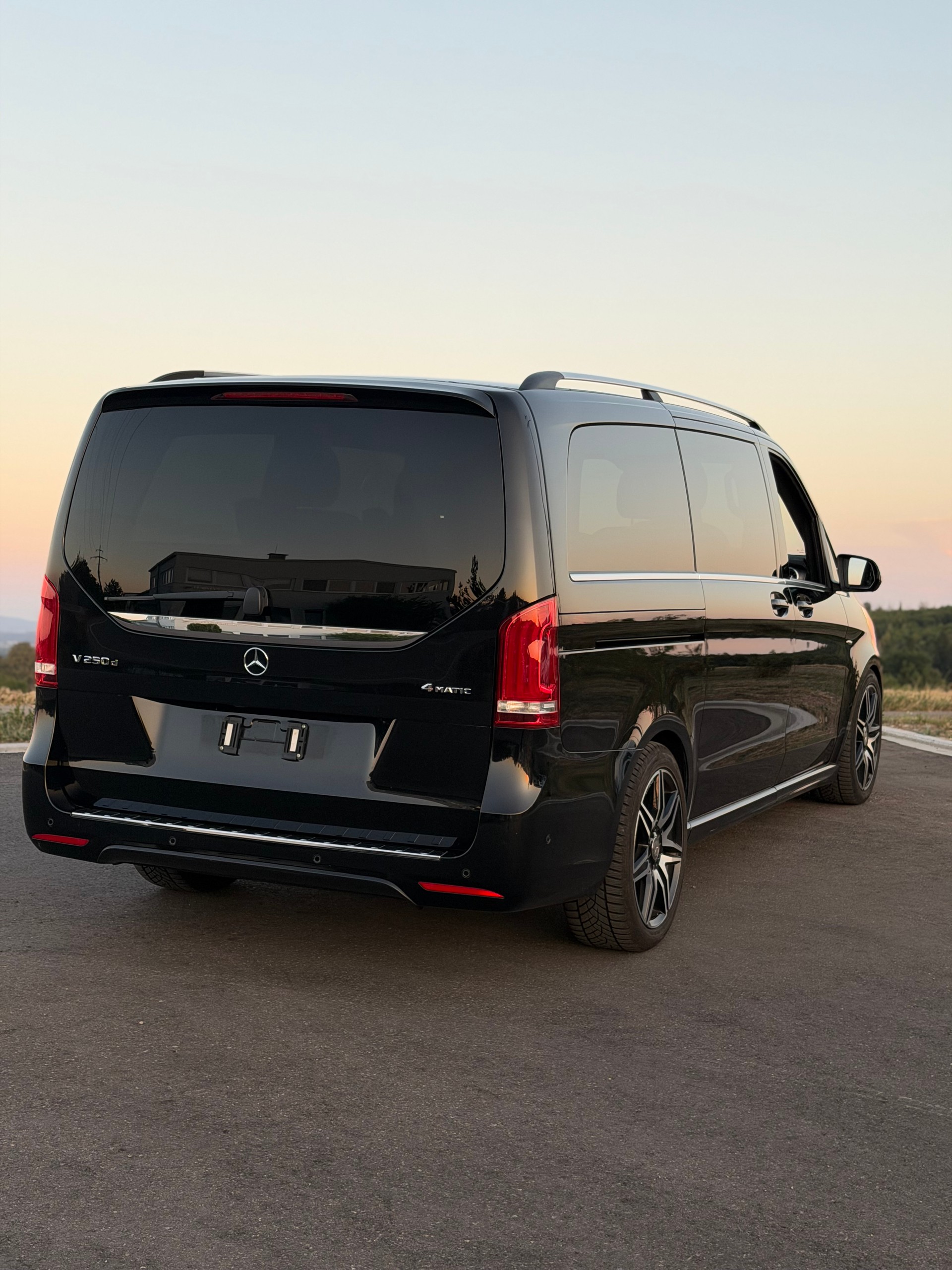 MERCEDES-BENZ V 250 d Exclusive lang 4Matic 7G-Tronic-showroom-element-2