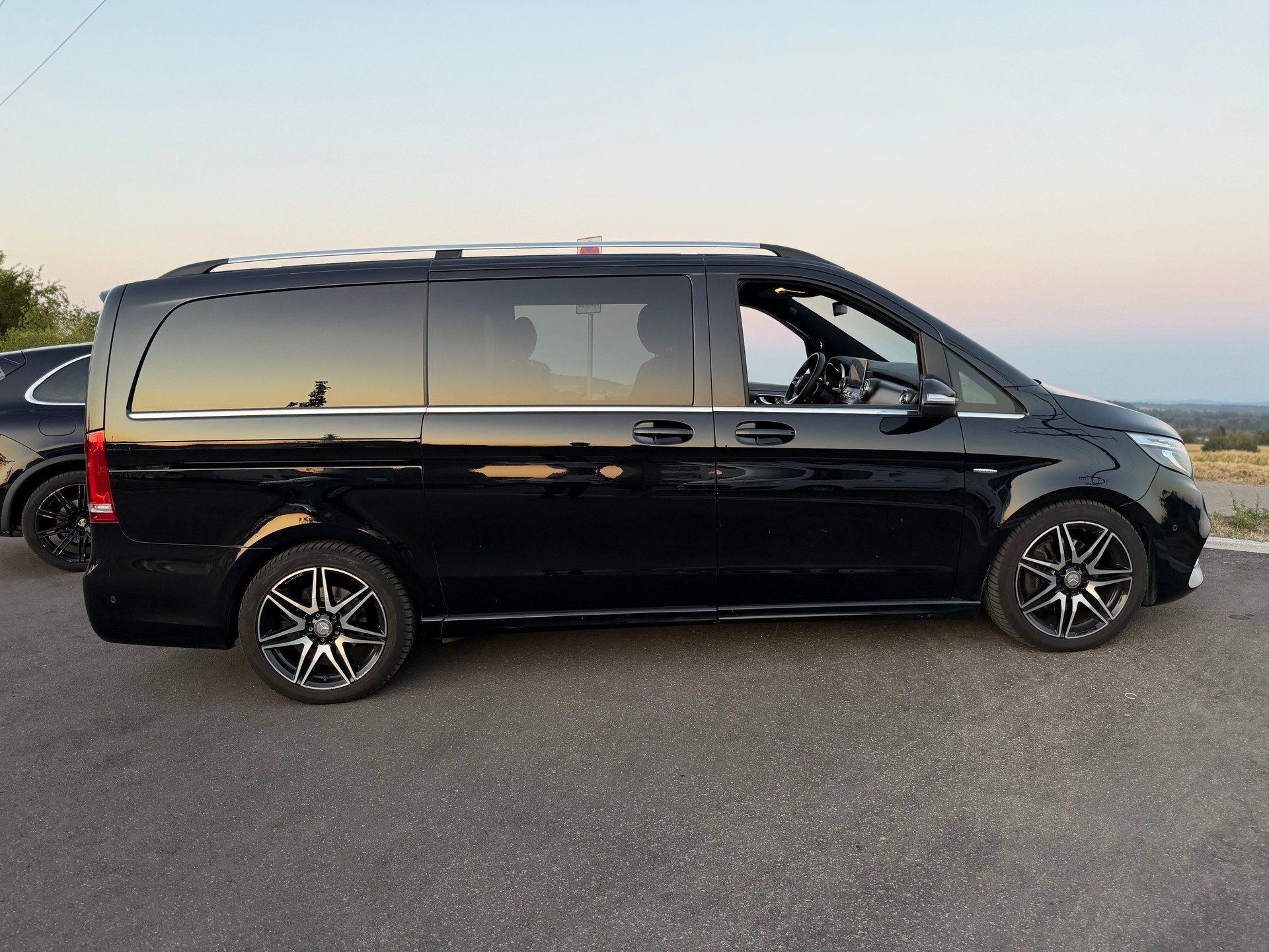 MERCEDES-BENZ V 250 d Exclusive lang 4Matic 7G-Tronic-showroom-element-3